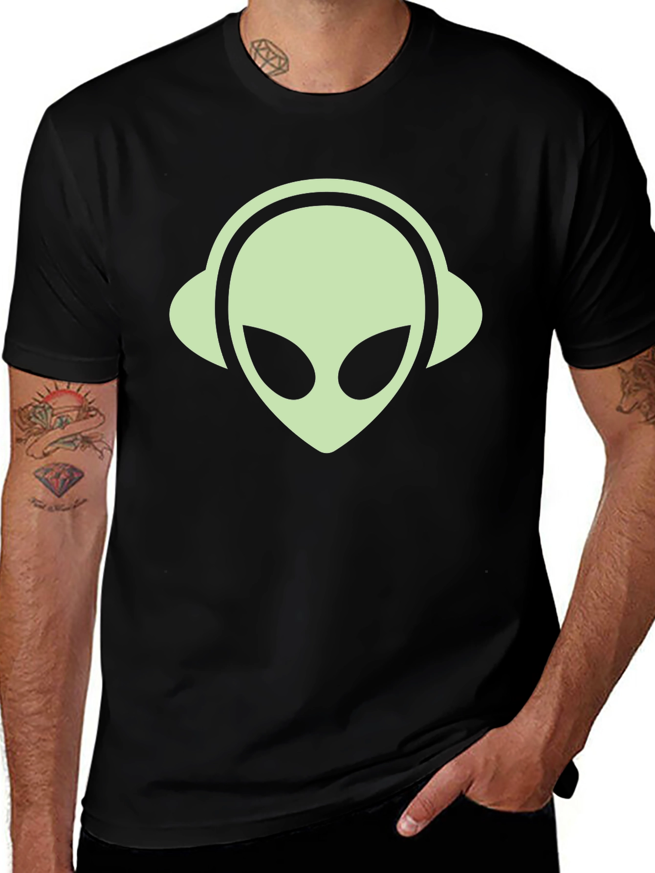 Variant 26 of Alien DJ T-Shirt - Black Graphic Tee