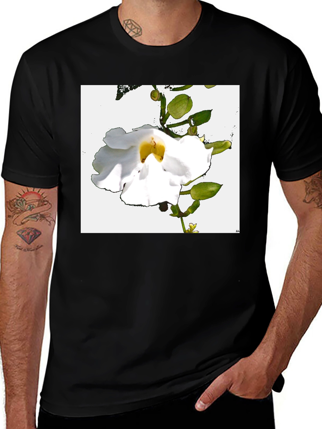 Variant 20 of Botanical Print Black T-Shirt