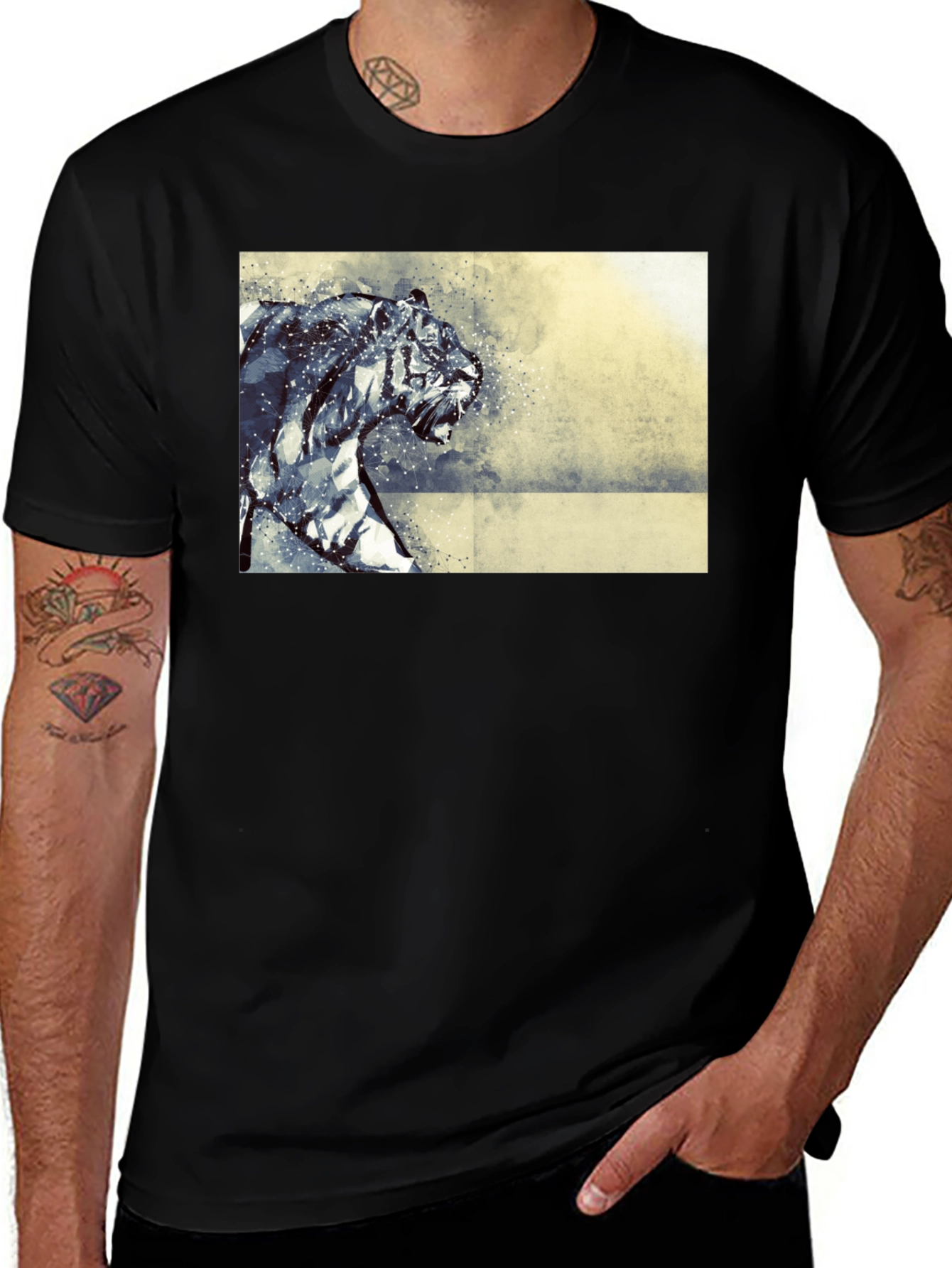 Variant 16 of Tiger Graphic Black T-Shirt