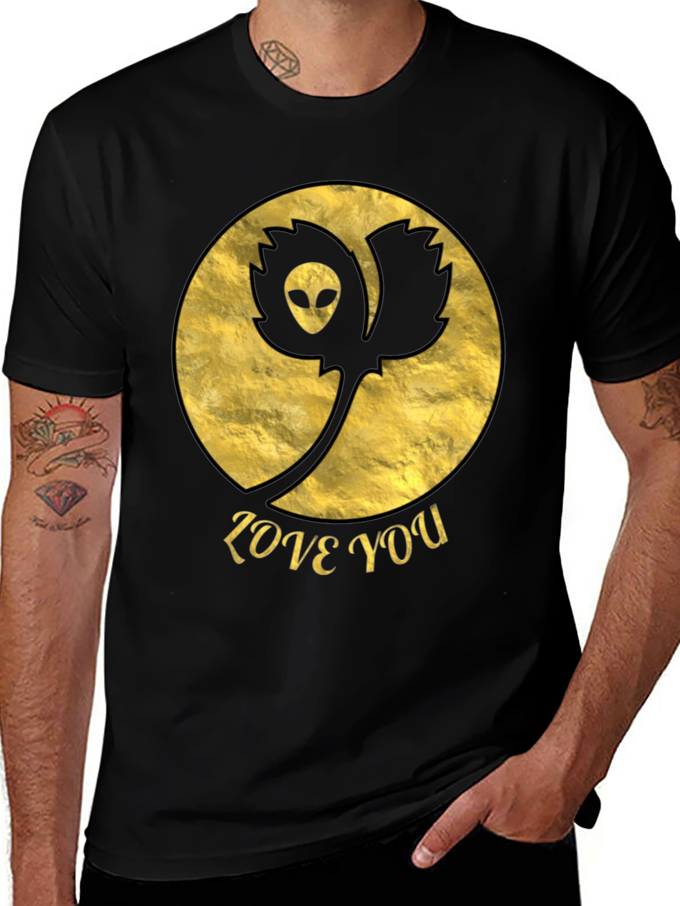 Variant 13 of Alien Love You Graphic T-Shirt