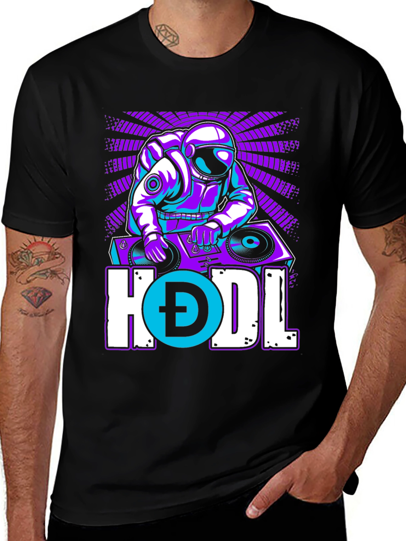 DJ Astronaut HODL Crypto T-Shirt - Trendy Space Rave