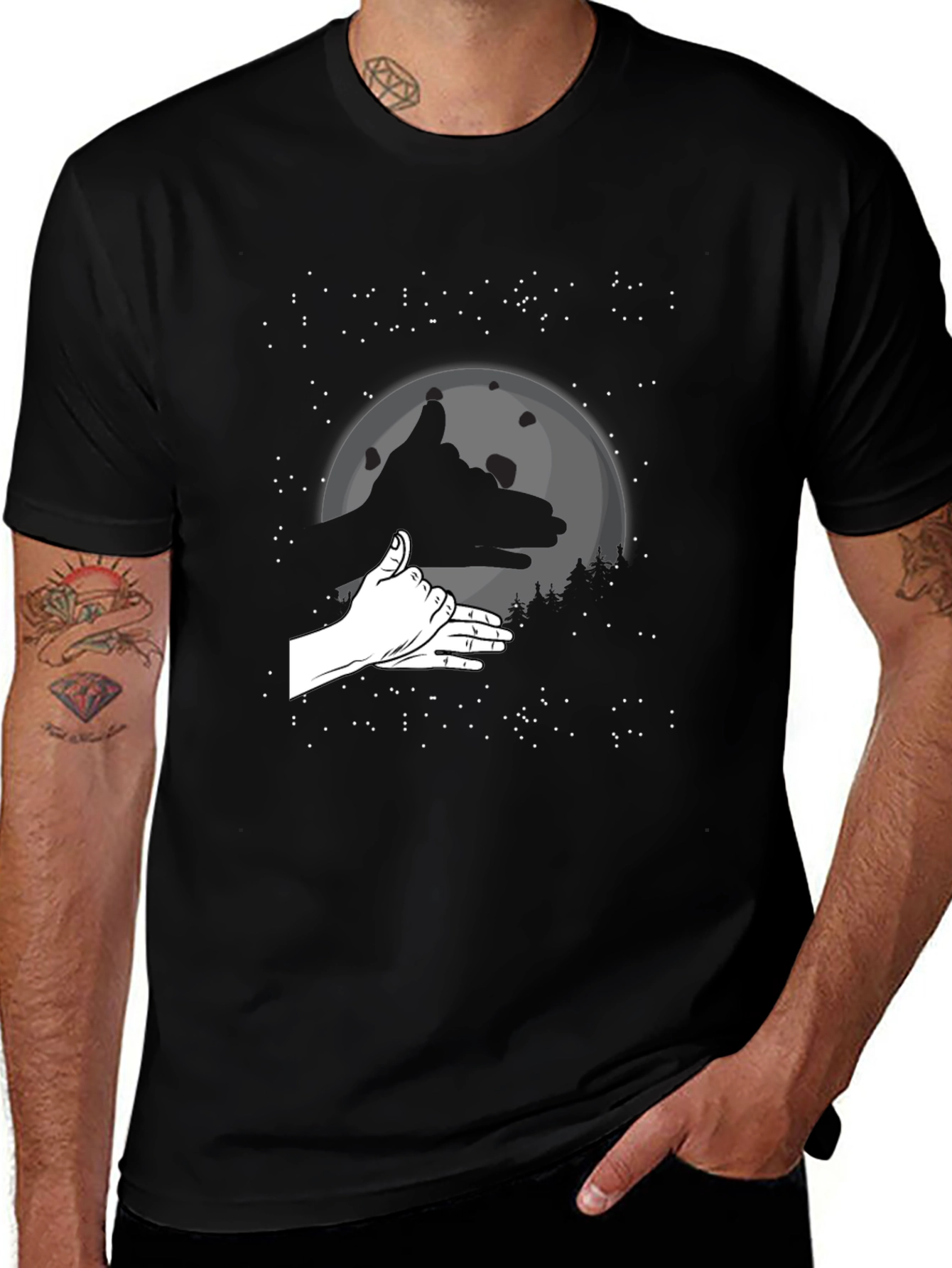 Variant 20 of Wolf Hand Shadow T-Shirt - Black