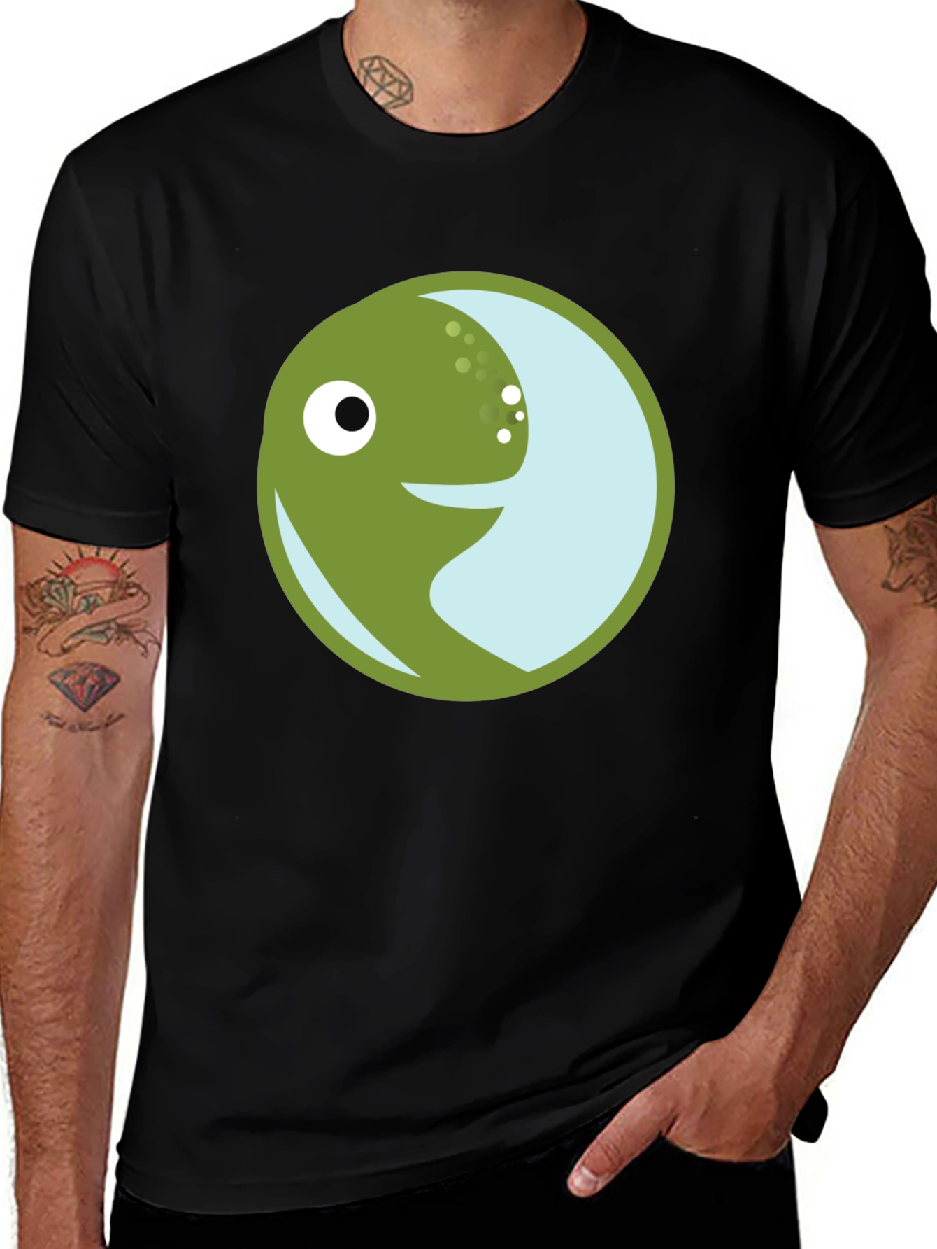 Variant 2 of Smiling Circle Graphic T-Shirt - Black