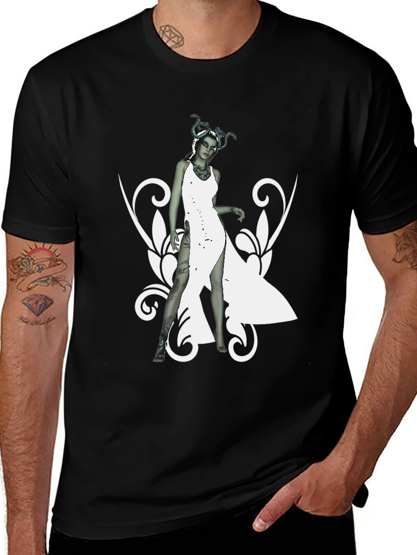Variant 24 of Medusa Graphic Print Black T-Shirt