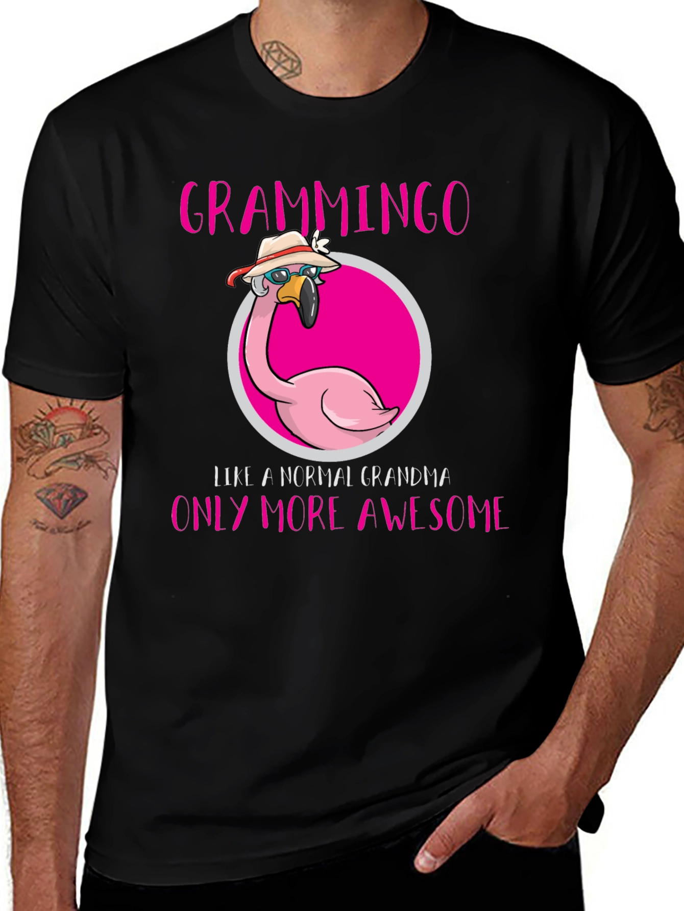 Grammingo T-Shirt: Awesome Grandma Flamingo Tee
