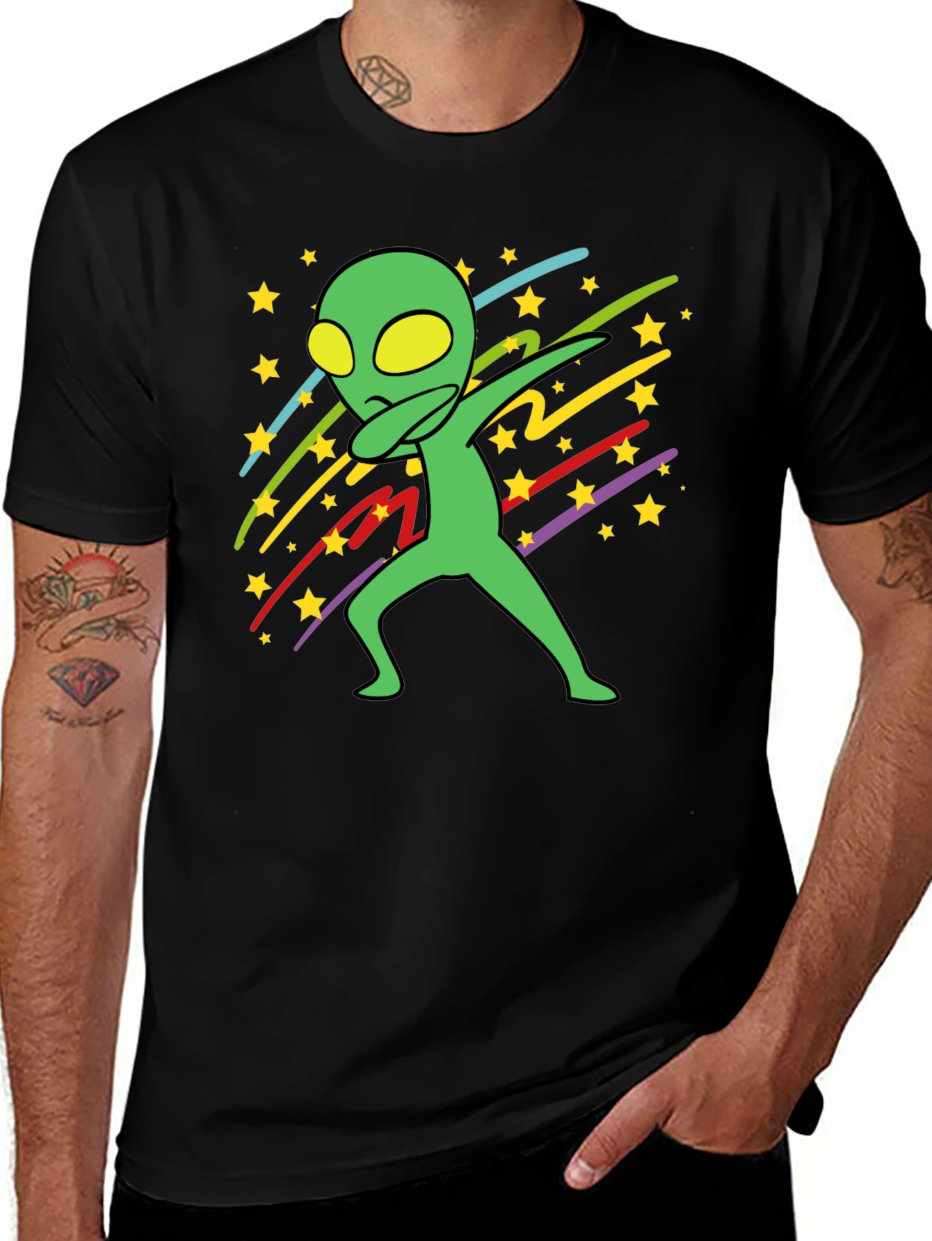 Variant 7 of Dabbing Alien Graphic Tee - Trendy Black T-Shirt