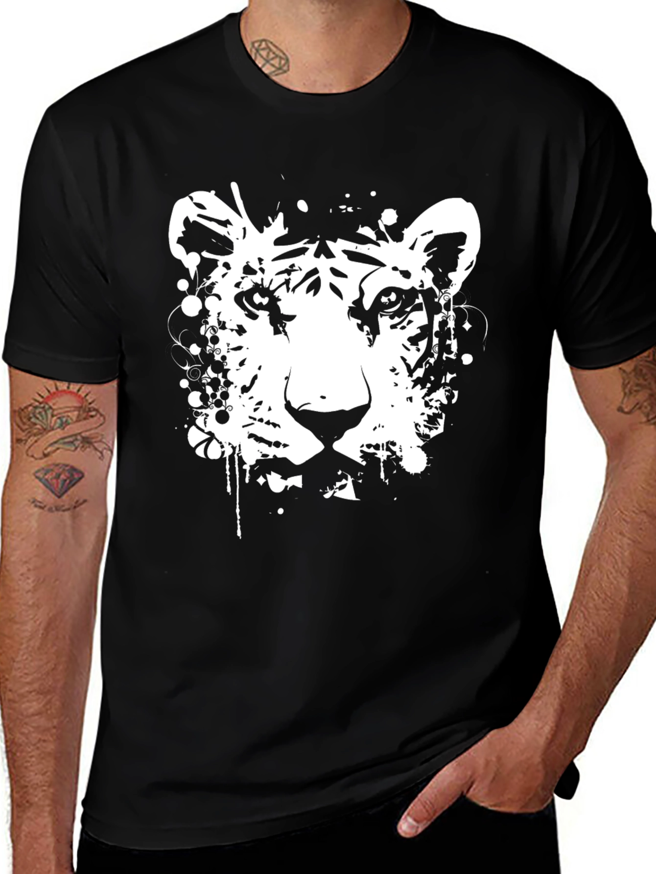 Variant 9 of Tiger Graphic Print Black T-Shirt
