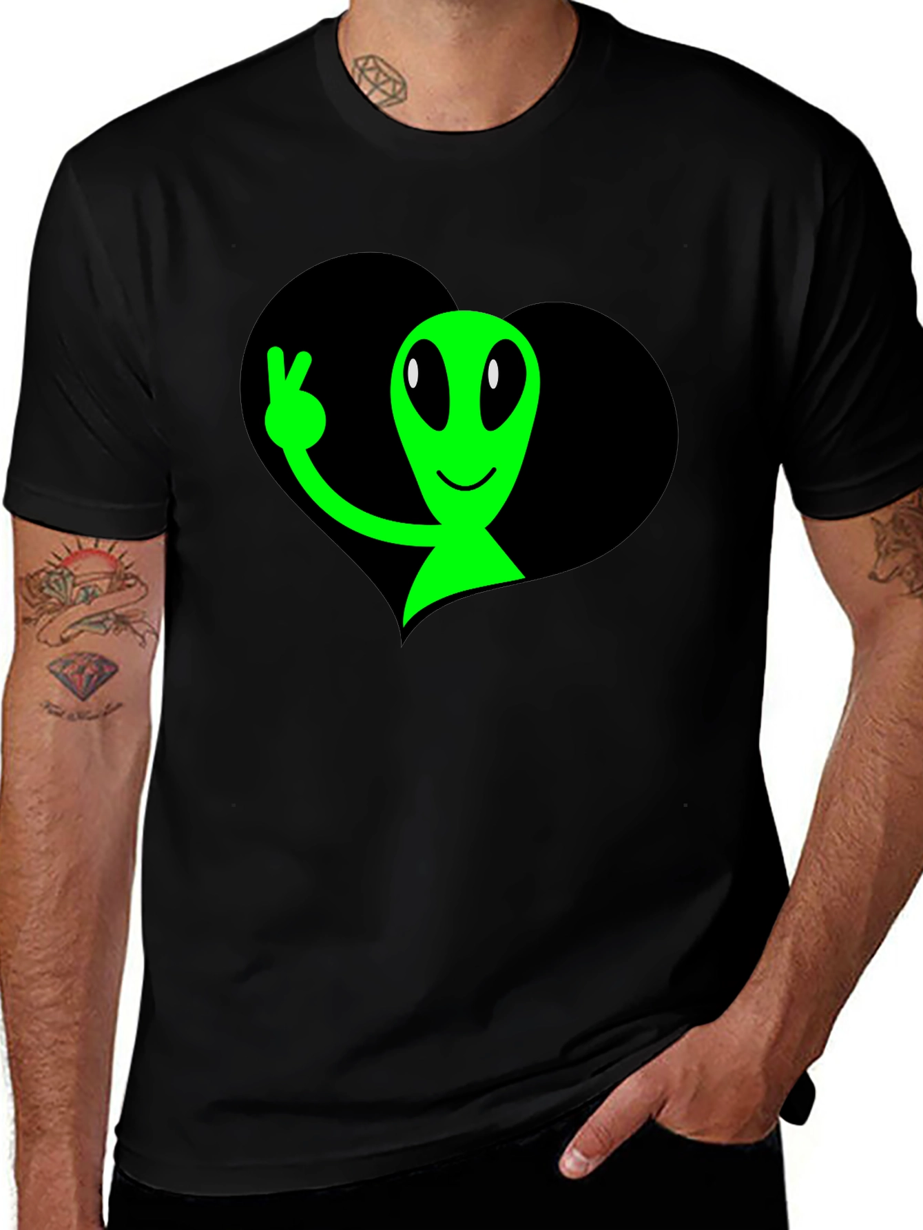 Variant 21 of Alien Peace Sign Graphic T-Shirt