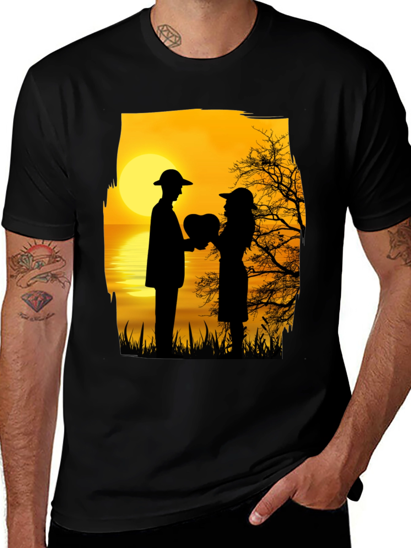 Variant 2 of Romantic Sunset Silhouette T-Shirt