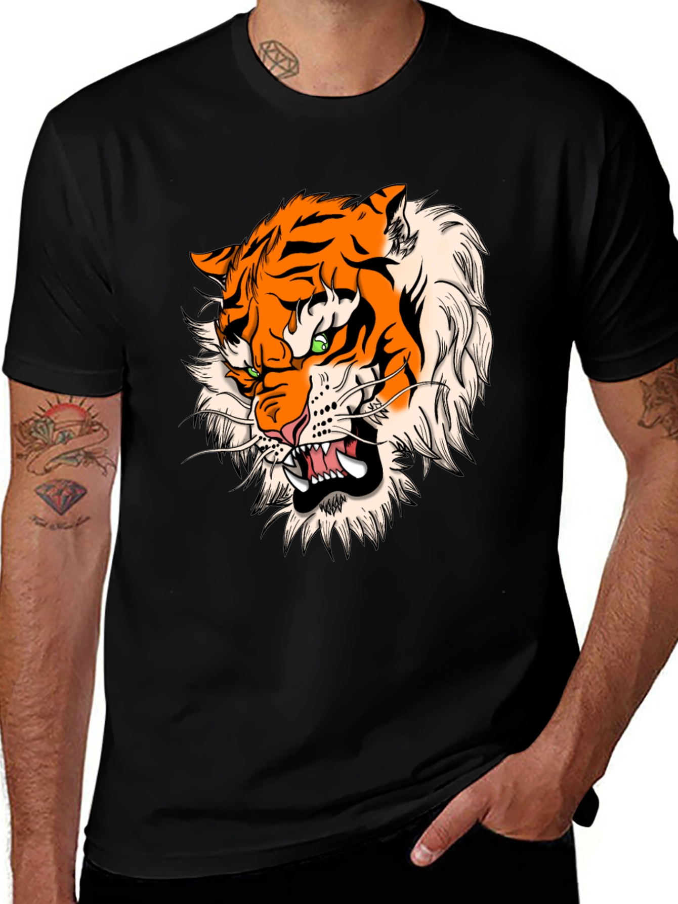 Variant 29 of Tiger Graphic Print Black T-Shirt