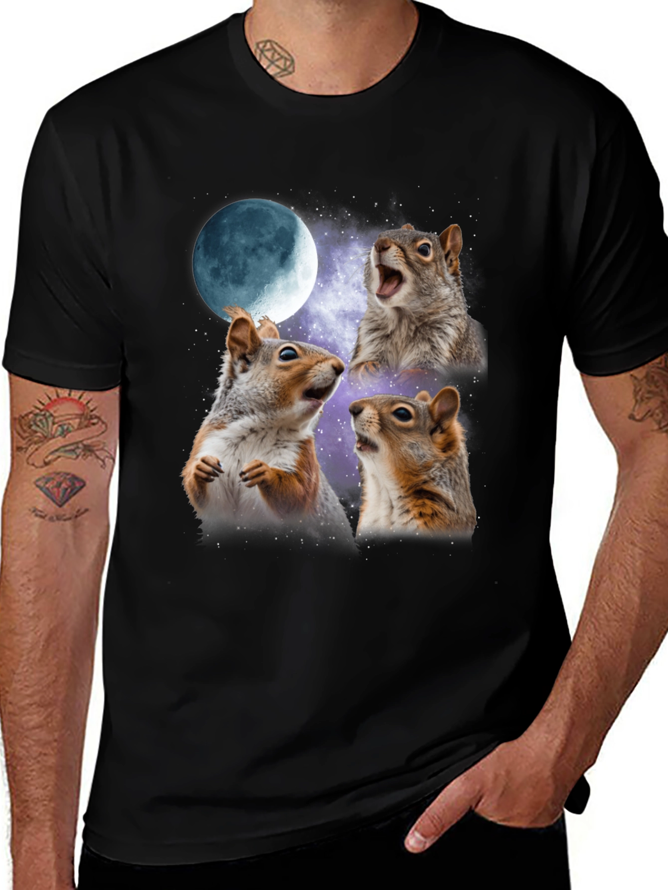 Squirrel Moon Howl T-Shirt - Black Crew Neck