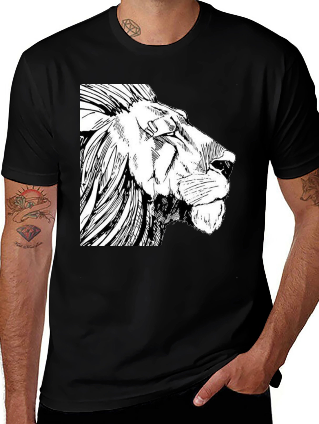 Variant 28 of Lion Graphic Print Black T-Shirt