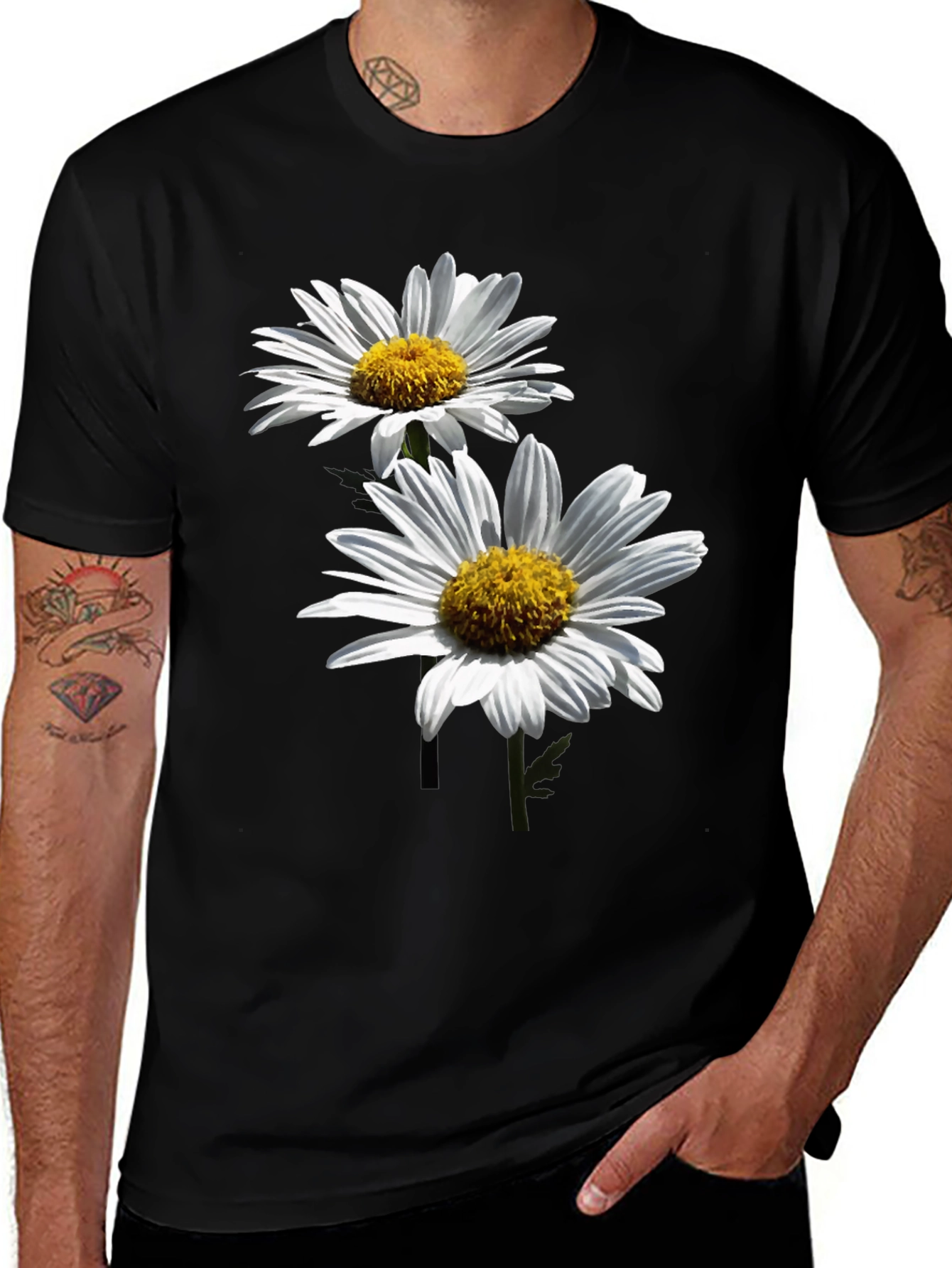 Variant 13 of Daisy Print Black T-Shirt