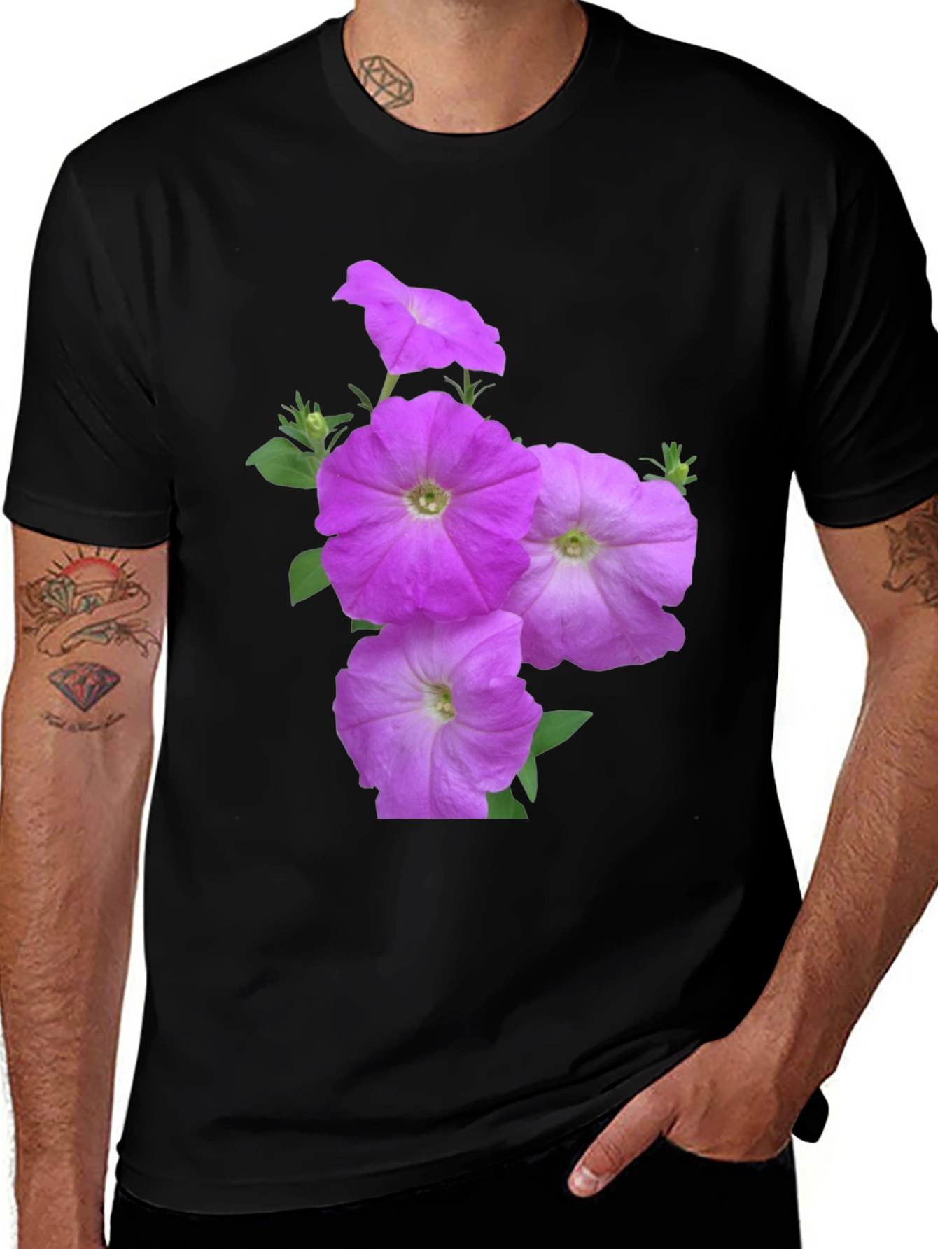 Variant 2 of Floral Print Black T-Shirt - Casual Style