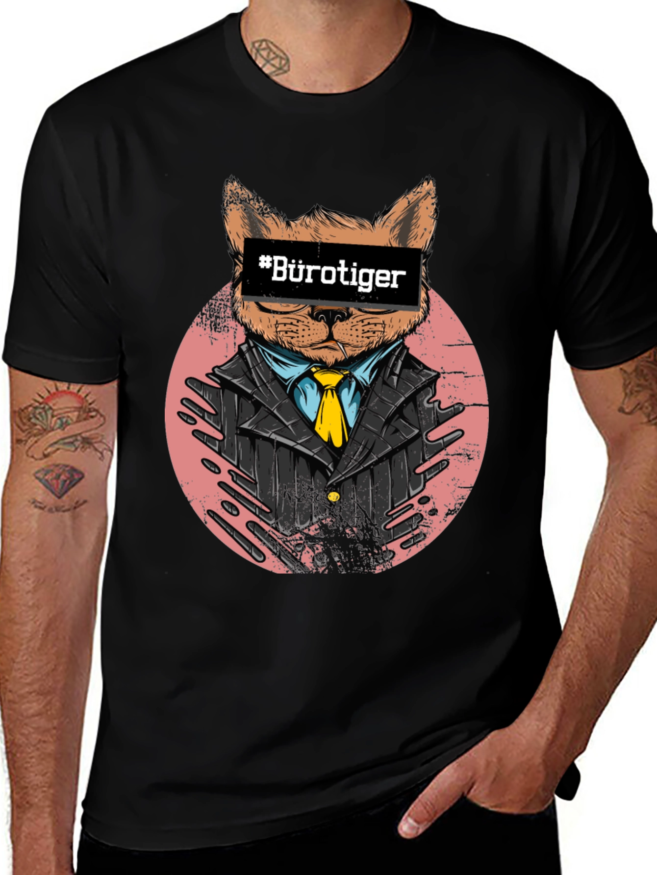 Variant 15 of Bürotiger Cat in Suit Black T-Shirt