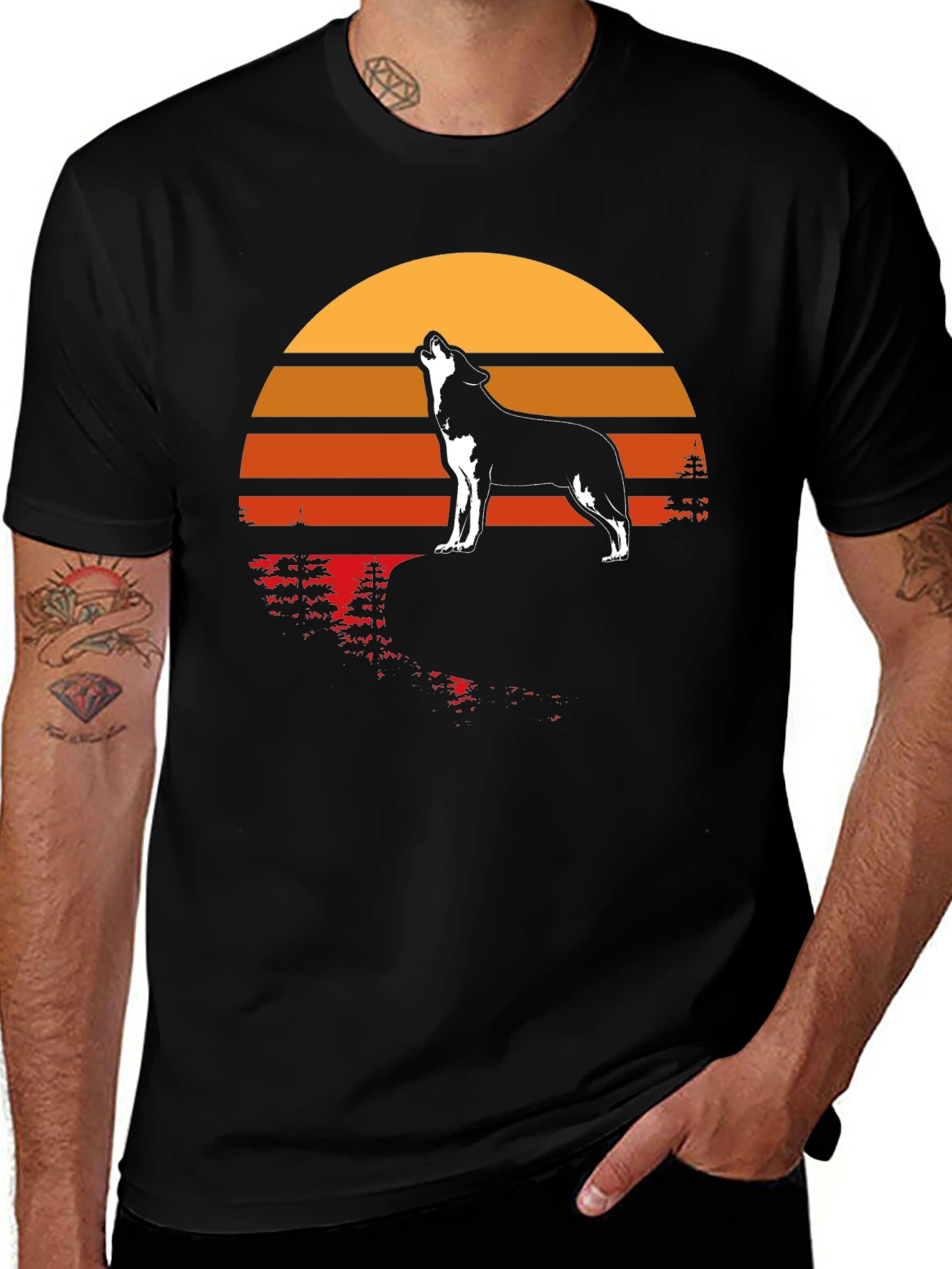 Variant 30 of Wolf Howling at Sunset Graphic T-Shirt