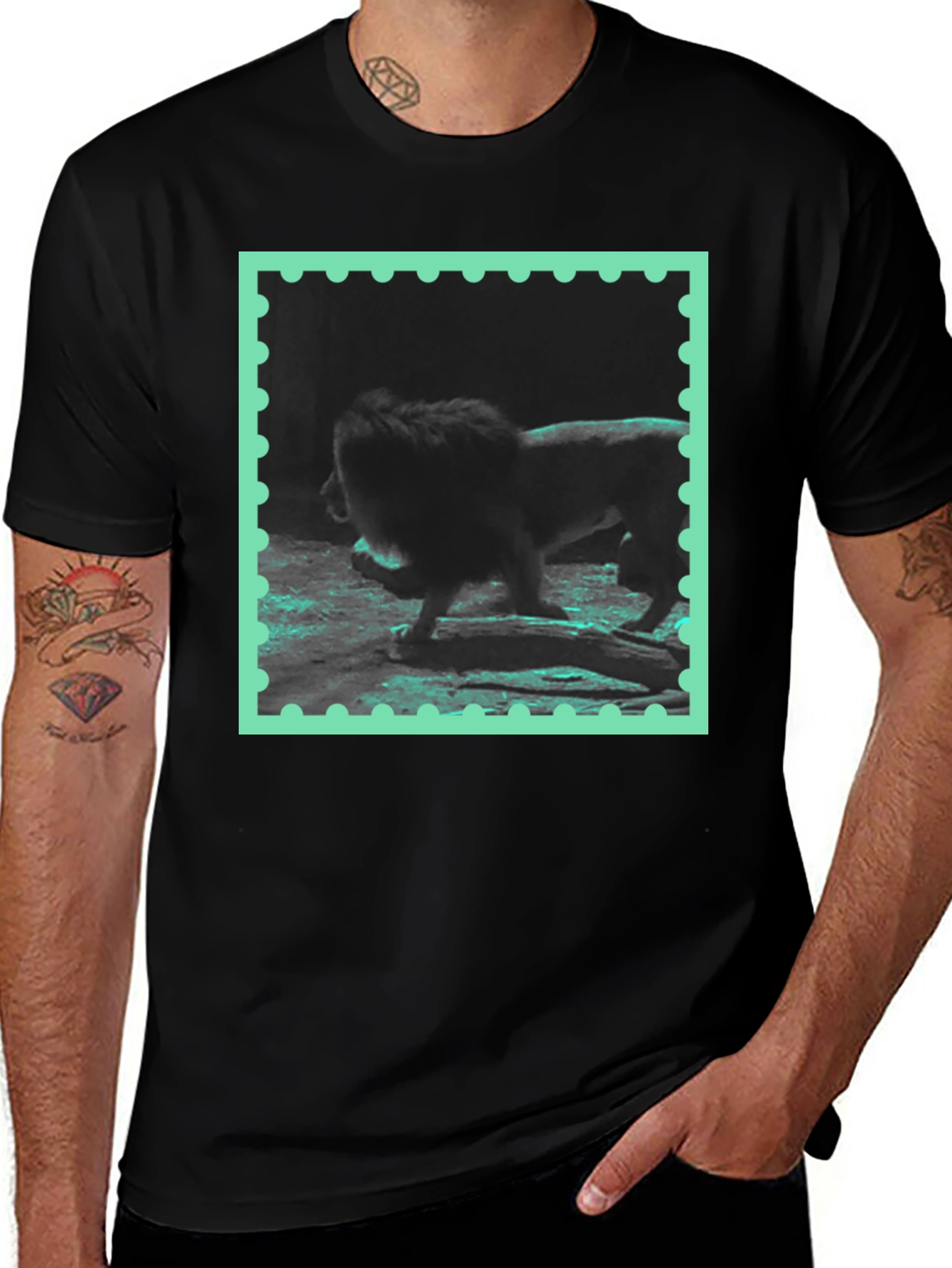 Variant 10 of Lion Graphic Print Black Crew Neck T-Shirt