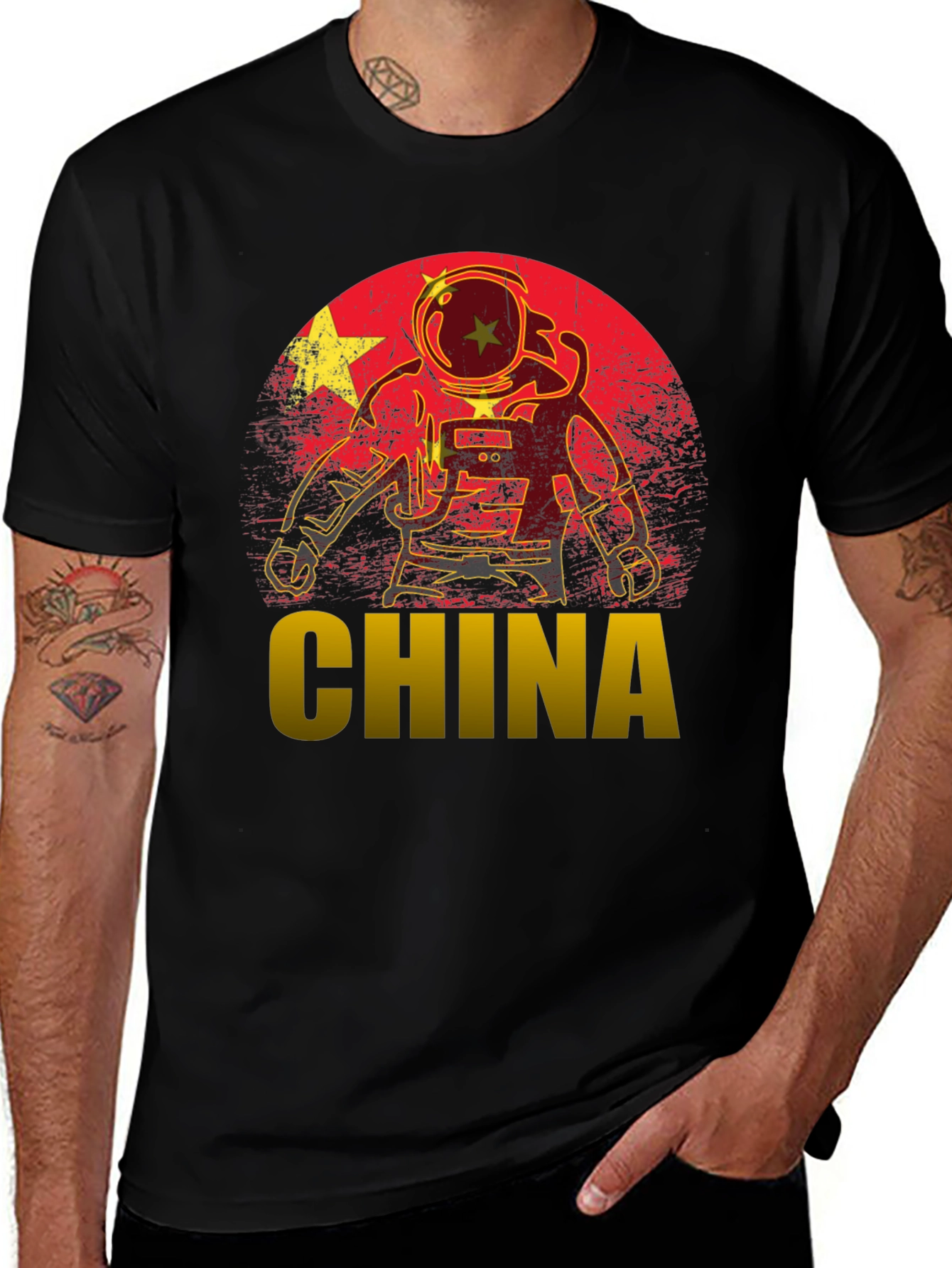 China Astronaut Graphic Tee - Retro Style
