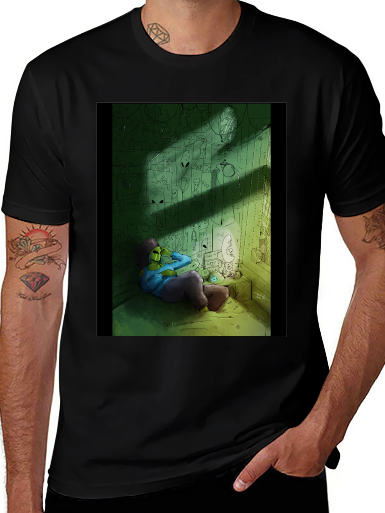 Variant 15 of Men's Black Graphic T-Shirt - Alien Room Print
