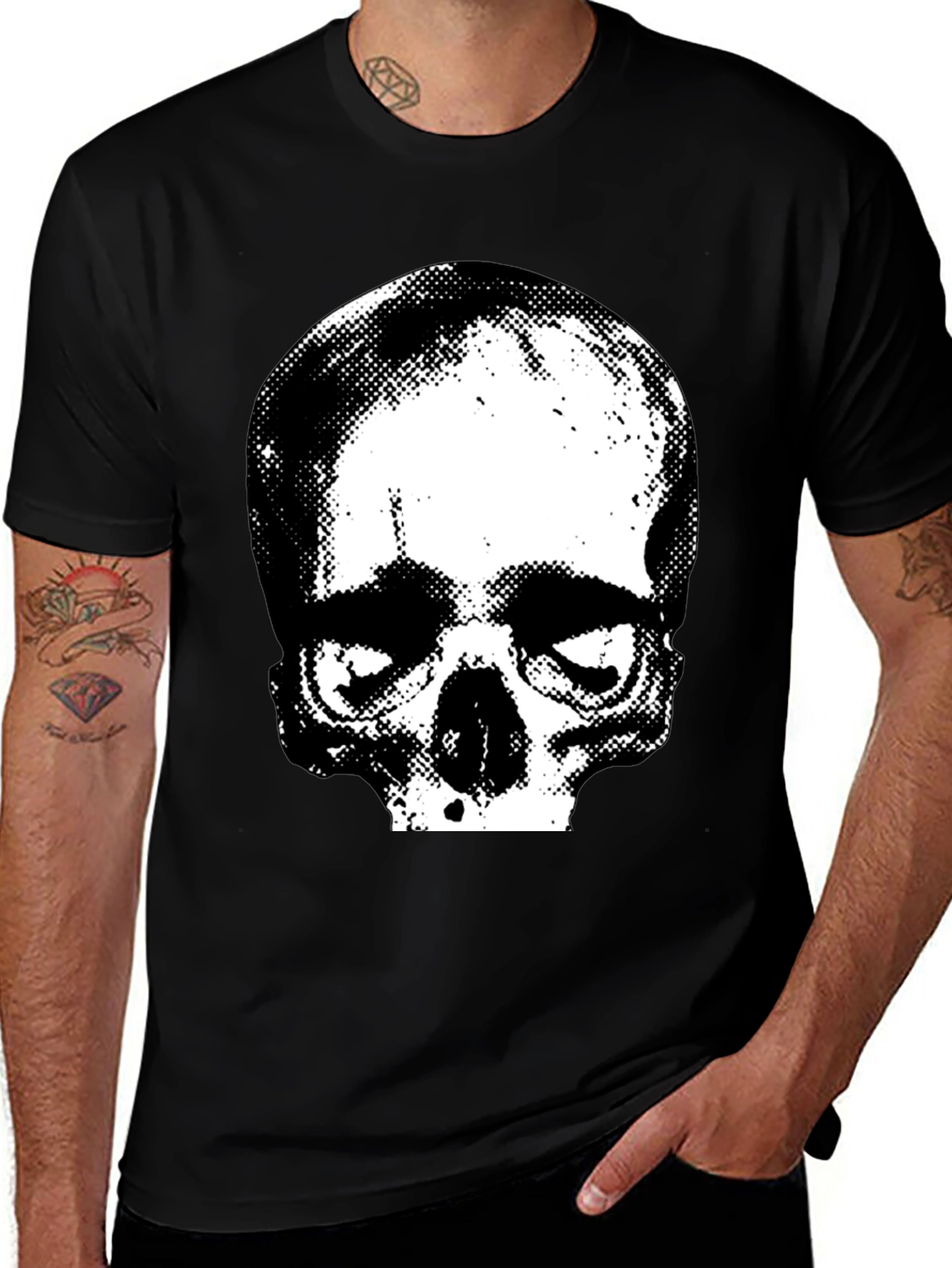 Variant 16 of Skull Graphic Print Crew Neck Tee - Black