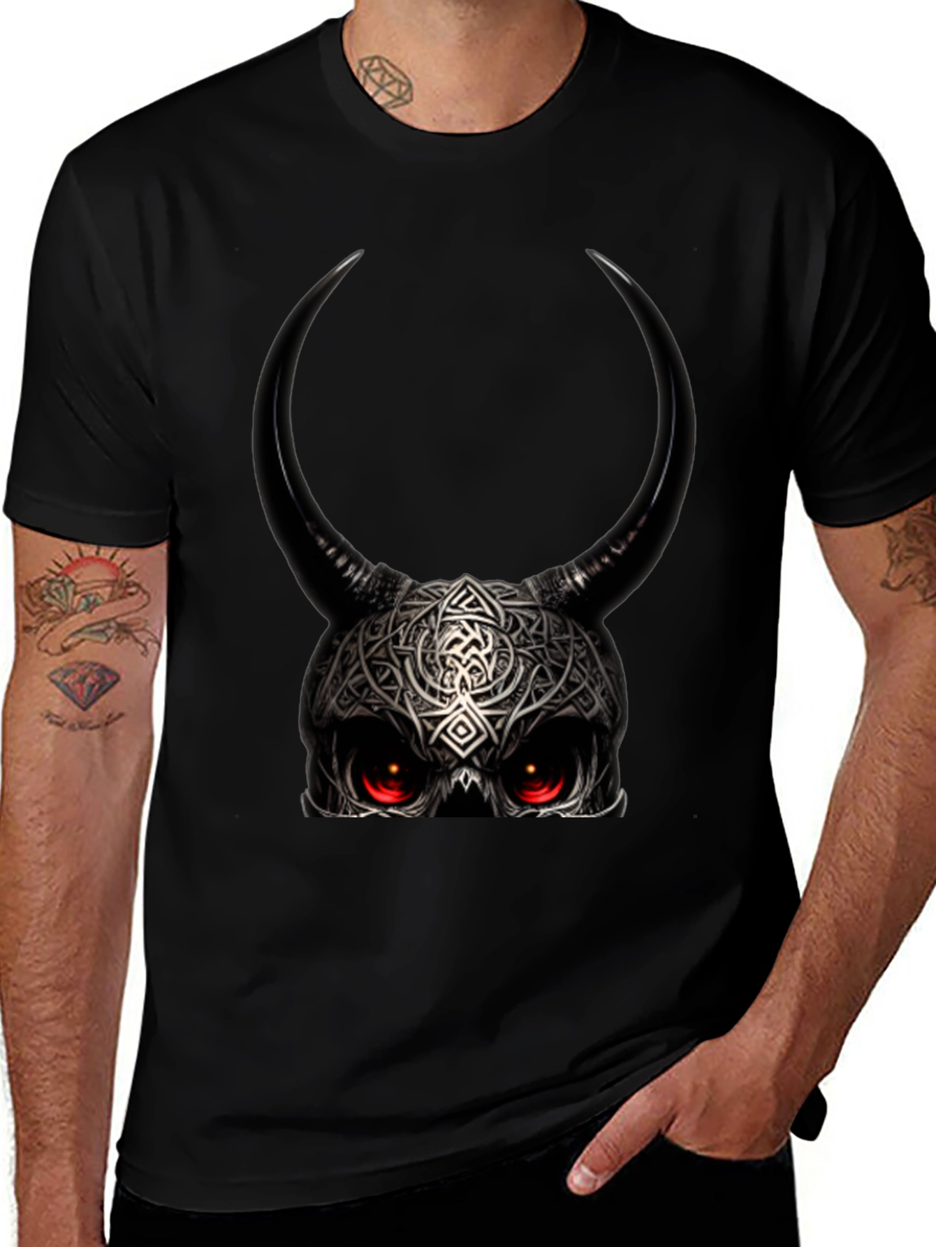 Variant 20 of Horned Skull Graphic Black T-Shirt