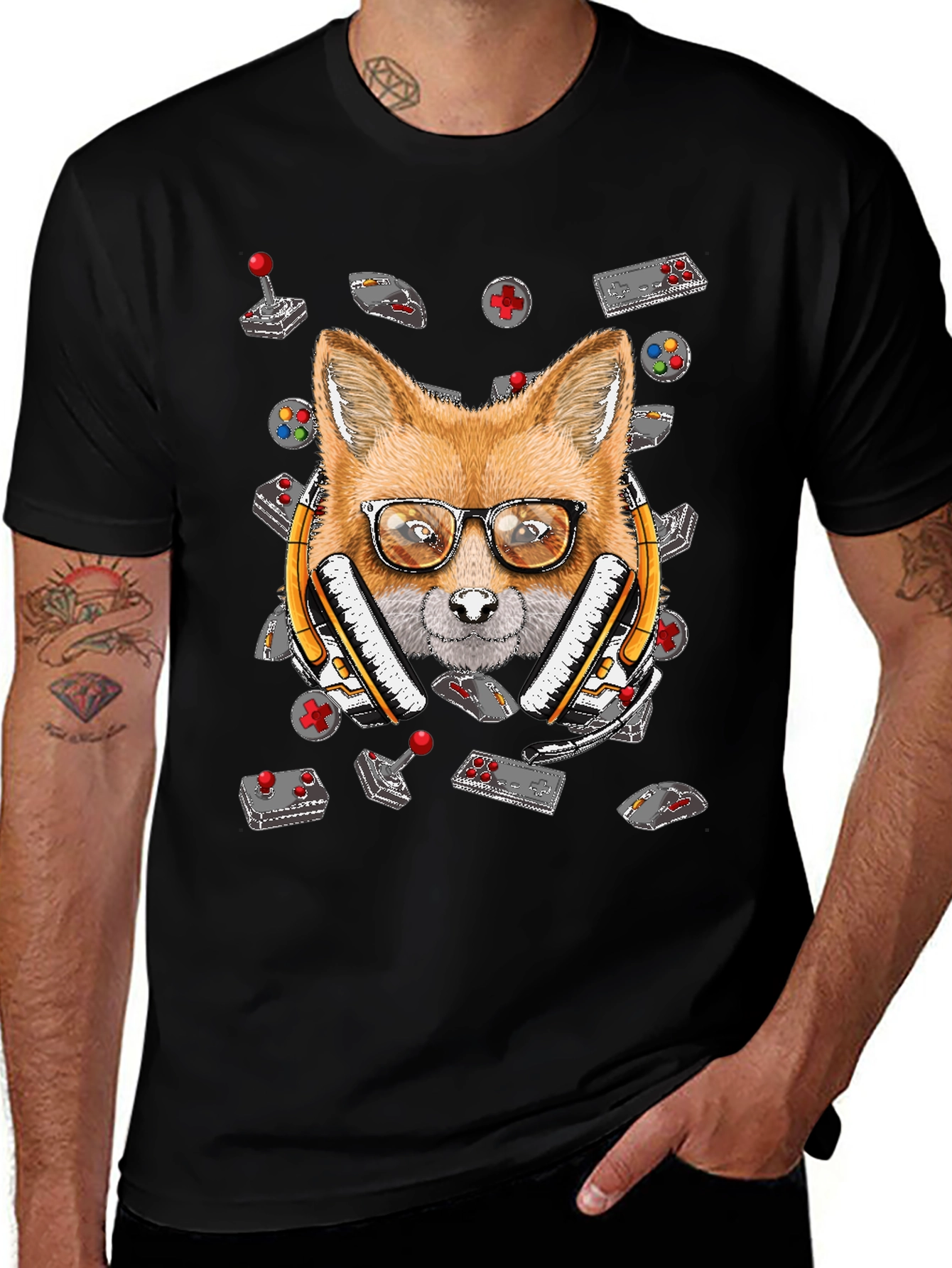Variant 12 of Gamer Fox T-Shirt - Retro Gaming Style