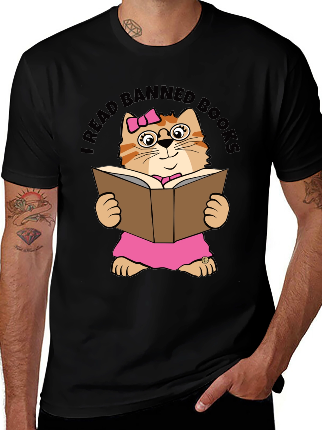 Variant 14 of I Read Banned Books Cat T-Shirt