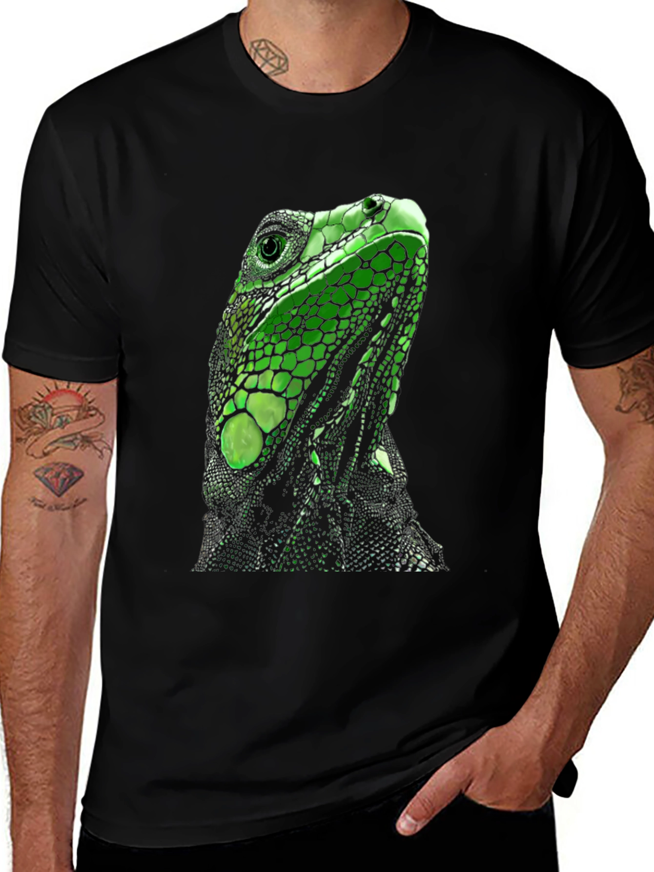 Variant 6 of Iguana Graphic T-Shirt - Reptile Lover's Tee