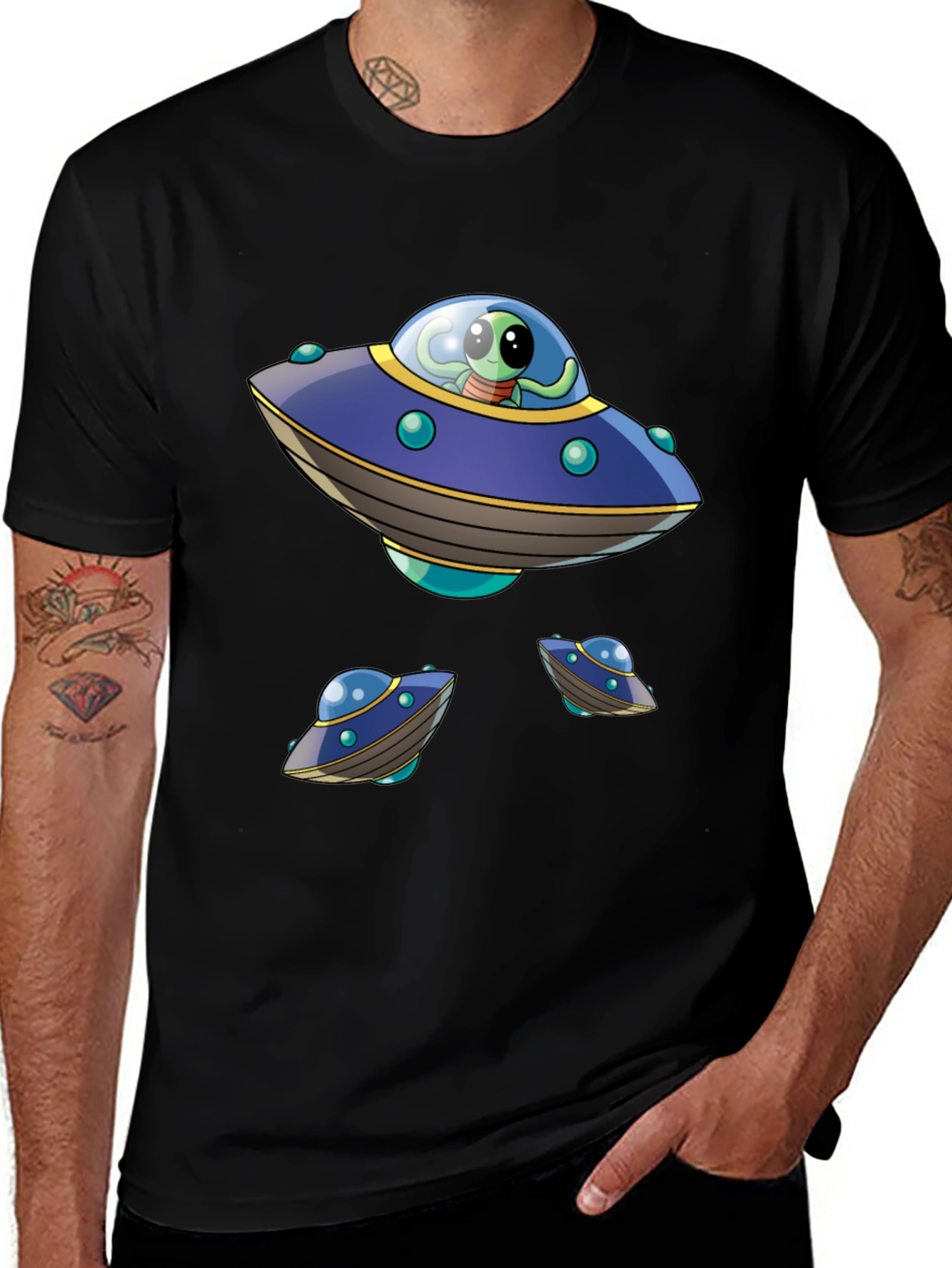 Variant 12 of Alien UFO Graphic Print Black T-Shirt
