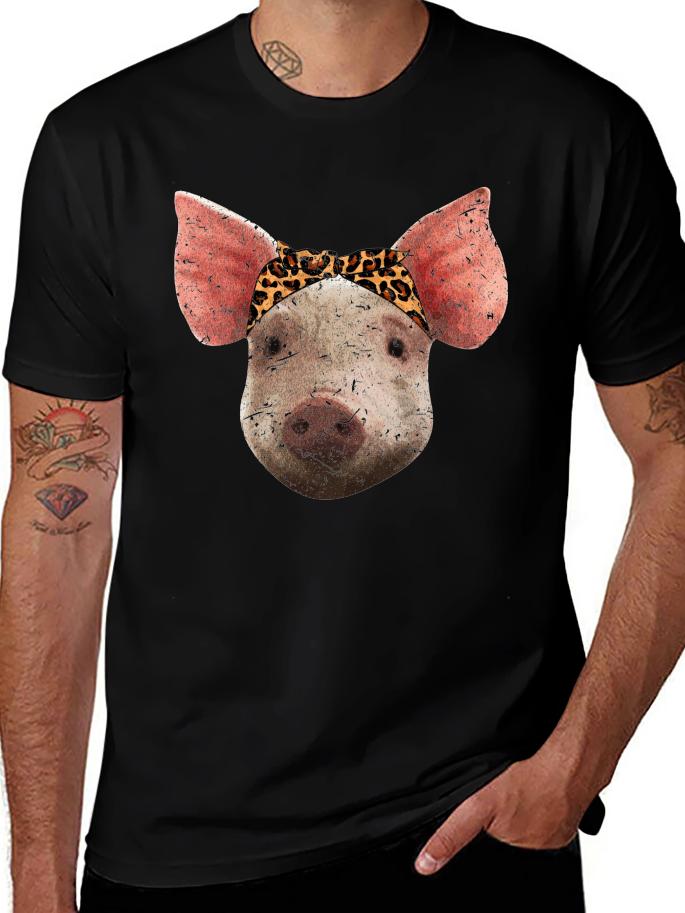 Variant 3 of Pig with Leopard Bandana Graphic T-Shirt