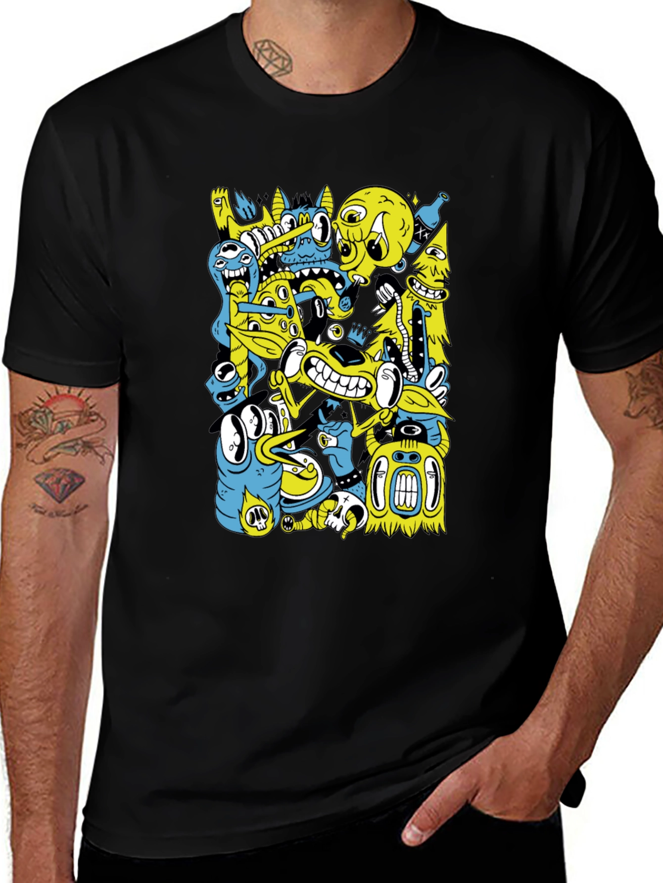 Variant 19 of Cartoon Graphic Print Black T-Shirt