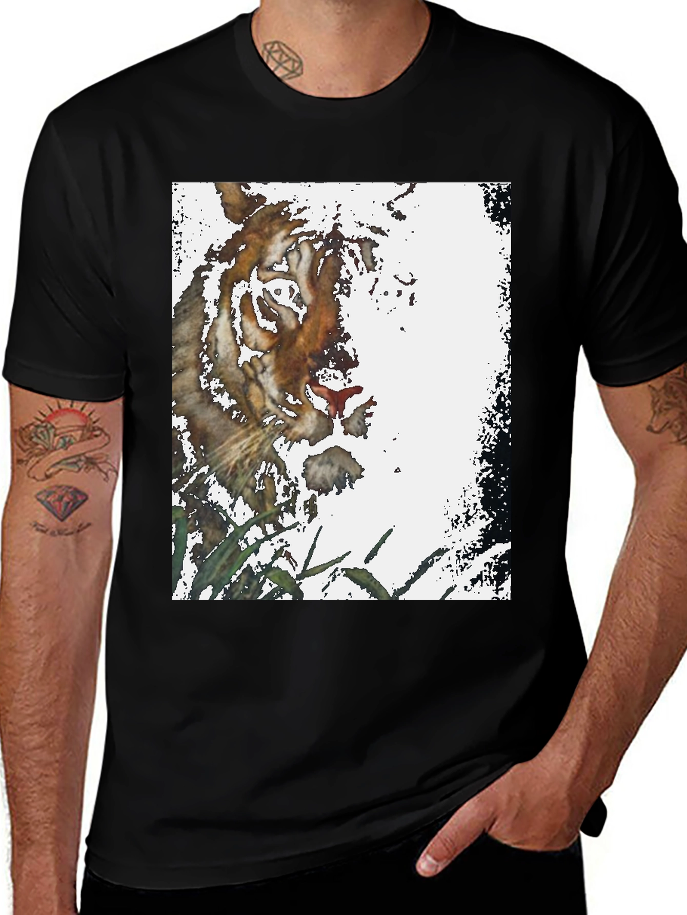 Variant 22 of Tiger Graphic Print Men's Black Tee