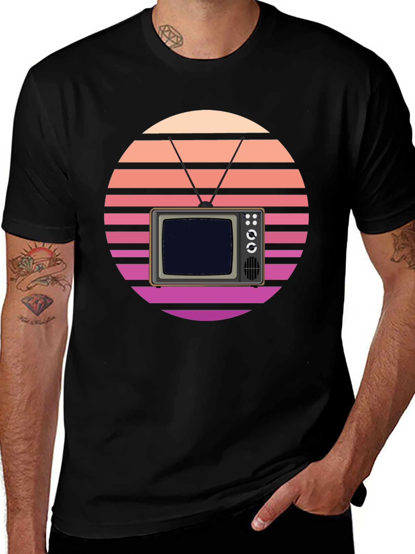Variant 15 of Retro Sunset TV Graphic Tee - Vintage Vibe