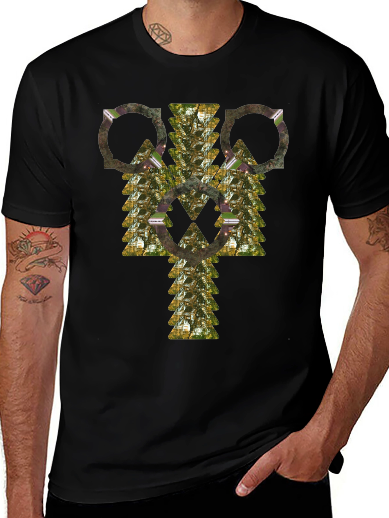 Variant 11 of Abstract Geometric Pattern Black T-Shirt