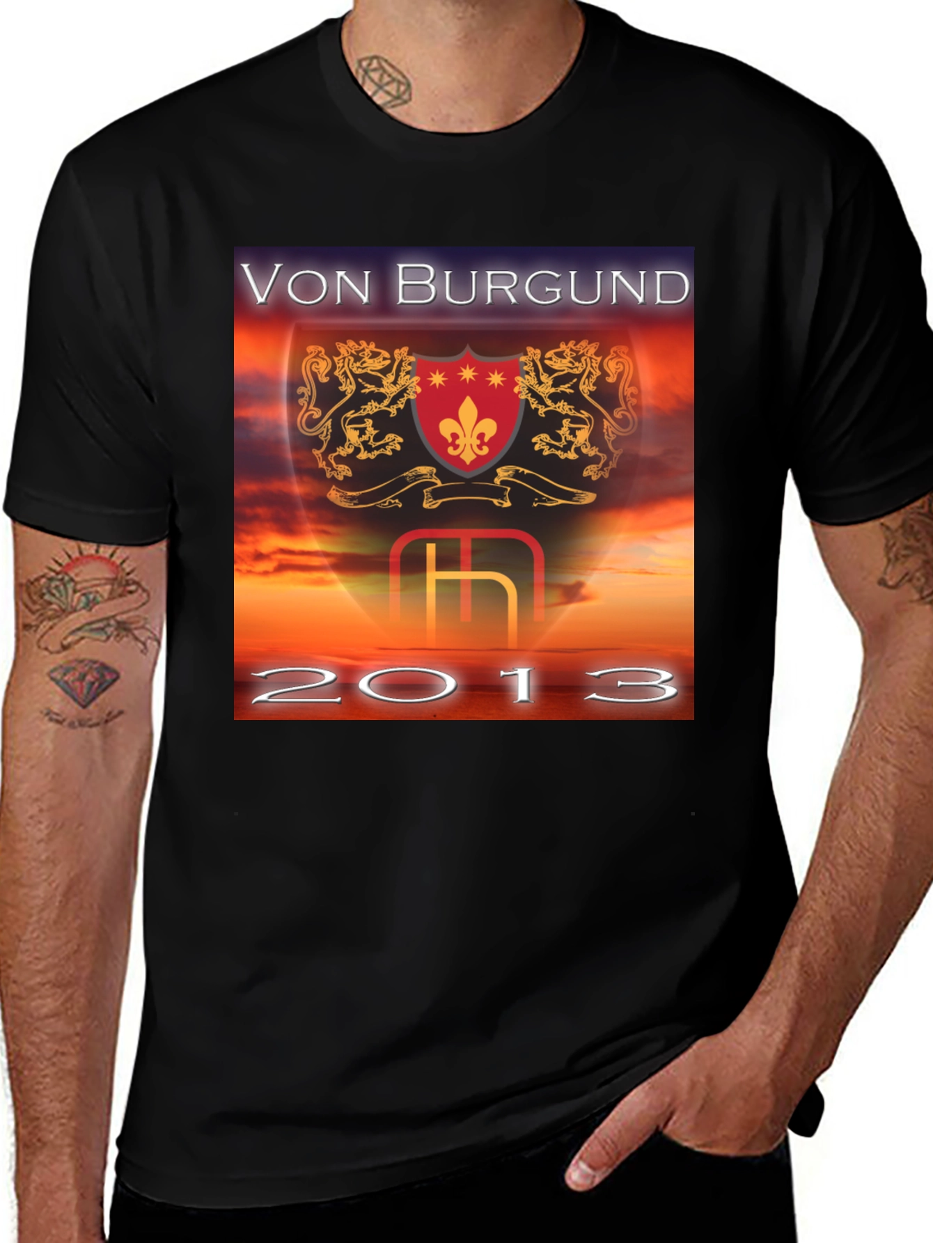 Variant 28 of Von Burgund Graphic T-Shirt