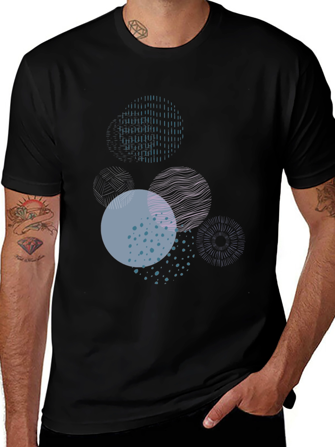 Abstract Circle Graphic Tee - Modern Casual Wear