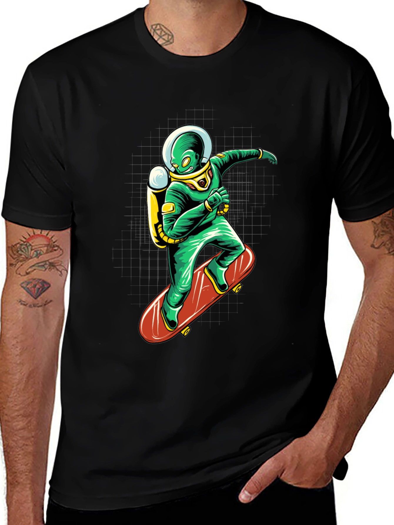 Variant 20 of Skateboarding Alien T-Shirt