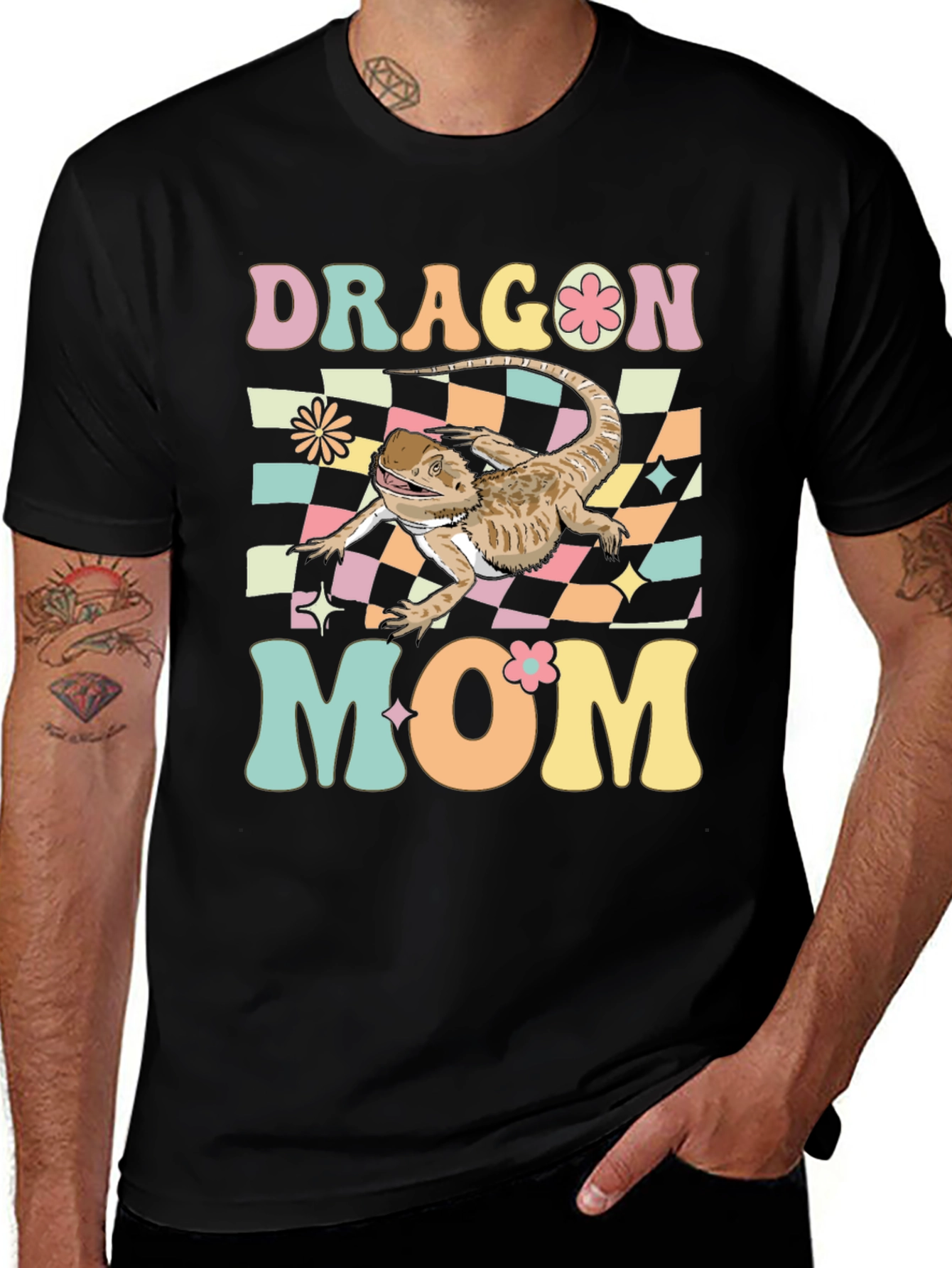 Variant 19 of Dragon Mom T-Shirt