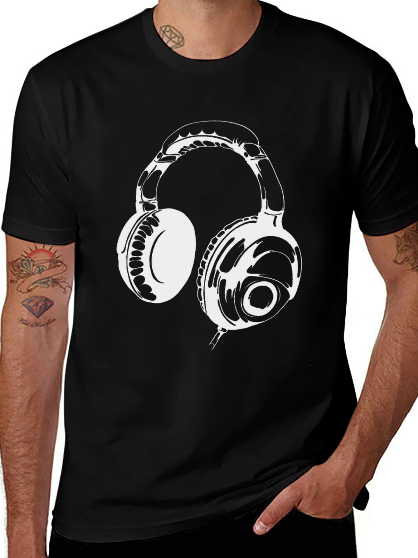 Variant 18 of Cool Headphones Graphic Black T-Shirt
