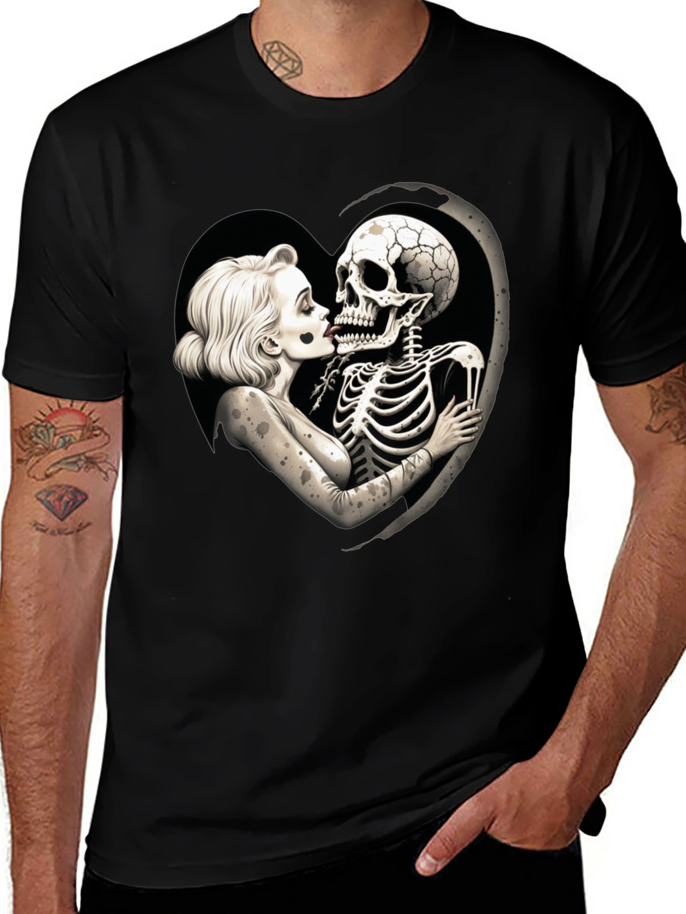 Variant 26 of Romantic Skeleton Kiss T-Shirt - Black