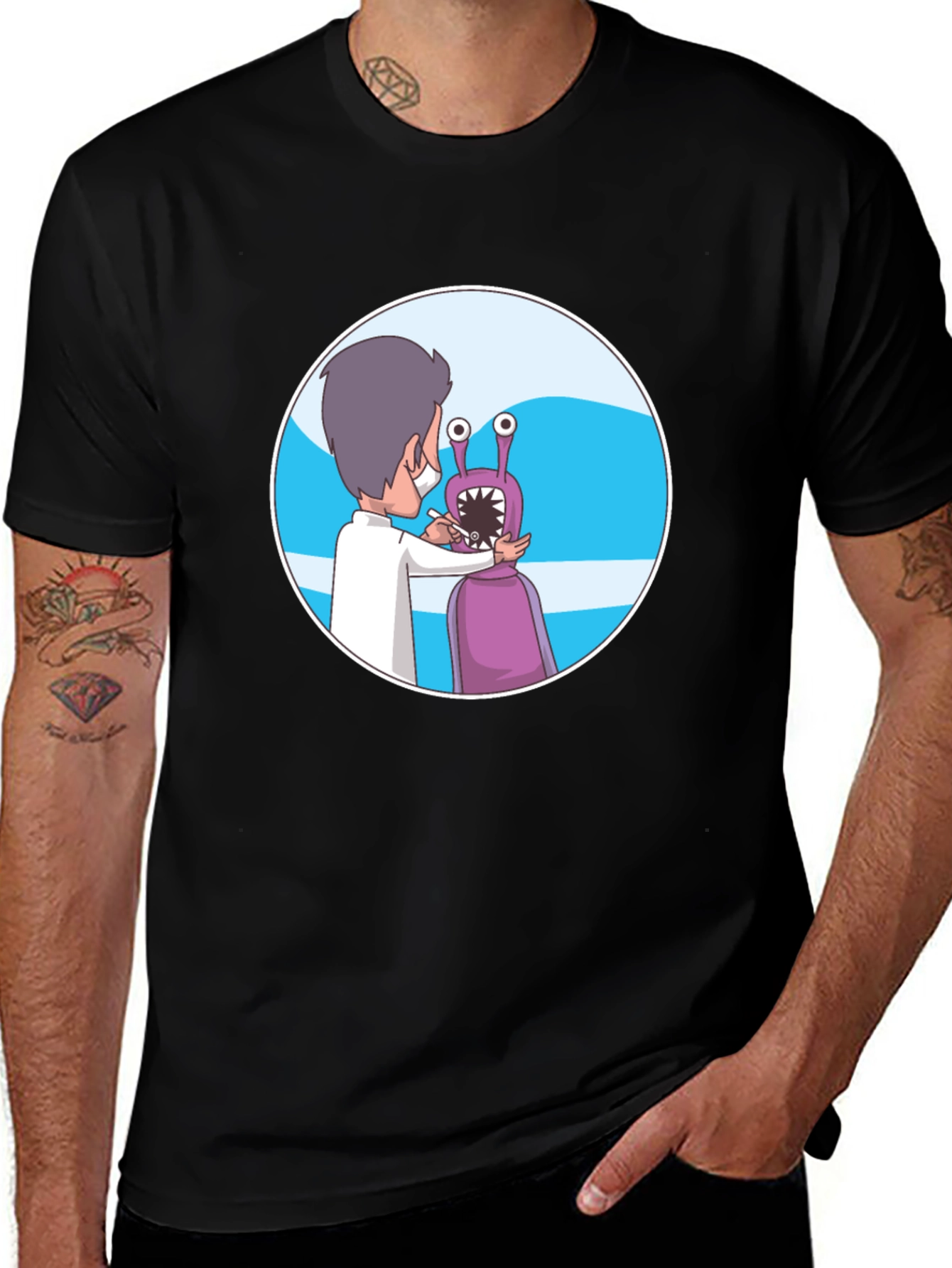 Variant 25 of Dentist Alien Cartoon Graphic T-Shirt