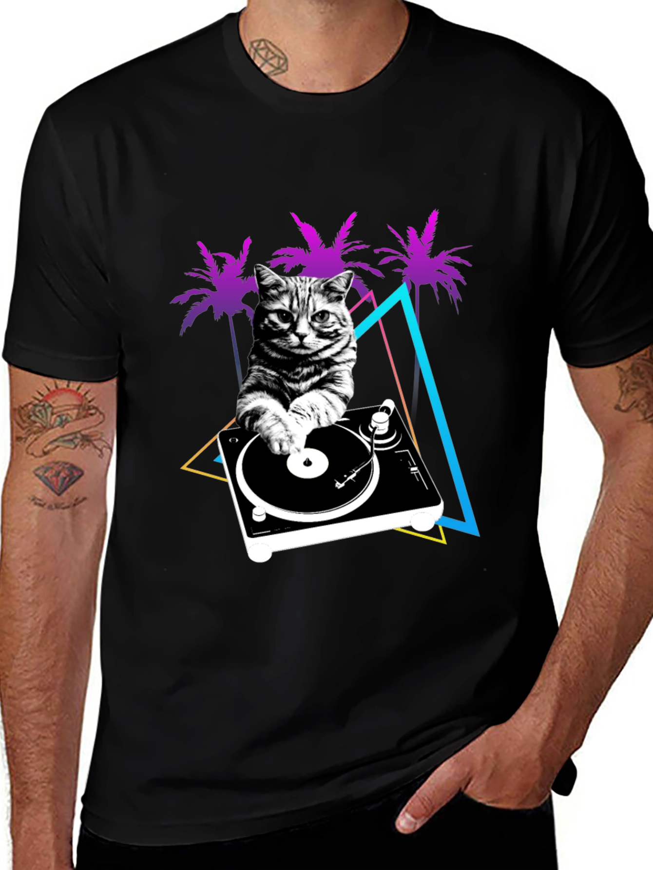 Variant 20 of Cat DJ T-Shirt - Retro Style!
