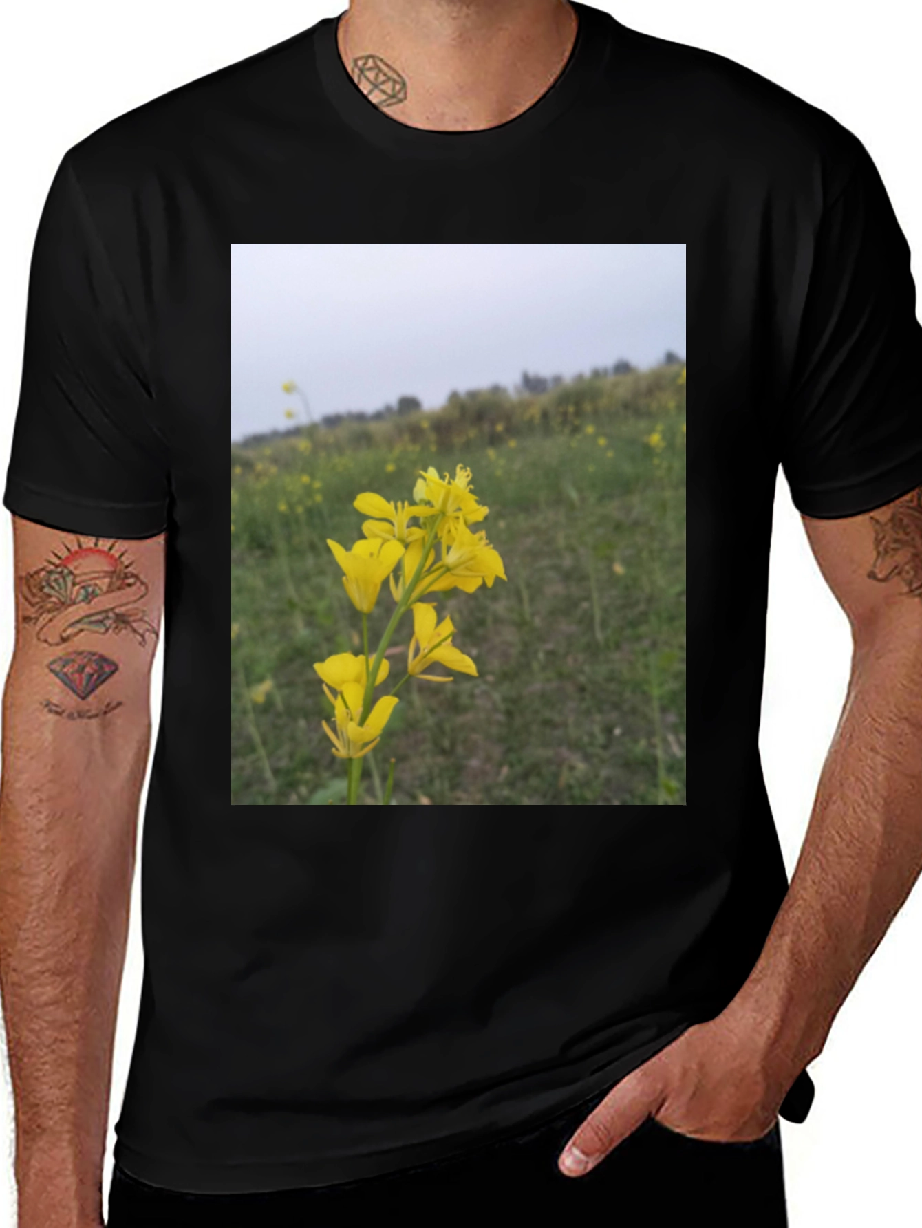 Floral Field Graphic Tee - Black Cotton Blend