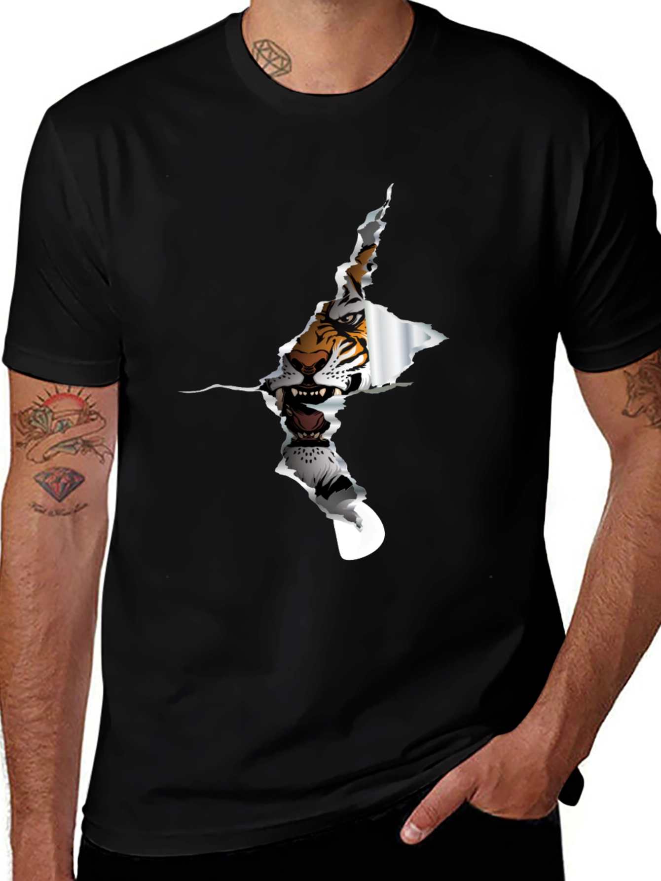 Variant 10 of Tiger Graphic Print Black T-Shirt
