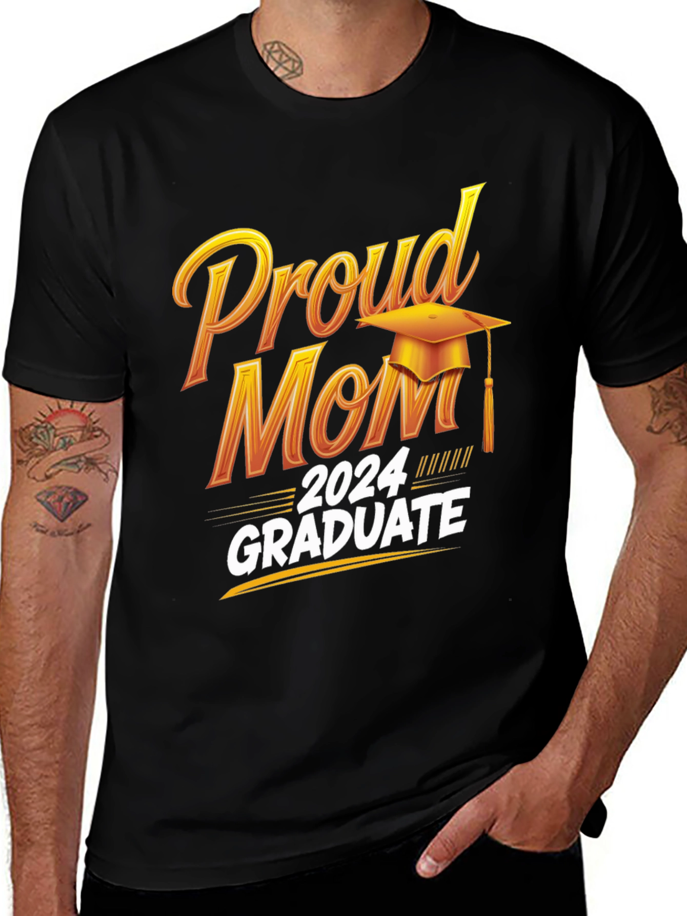 Proud Mom 2024 Graduate T-Shirt