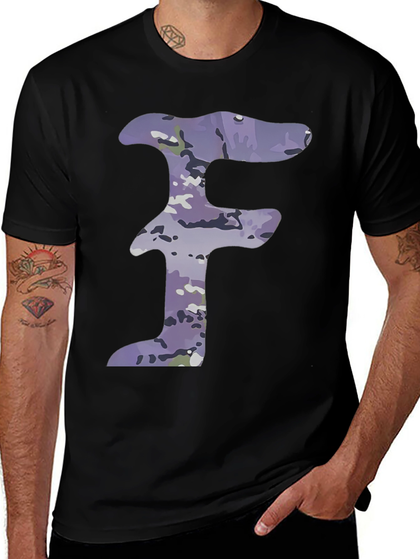 Variant 14 of Camo F Letter Graphic T-Shirt