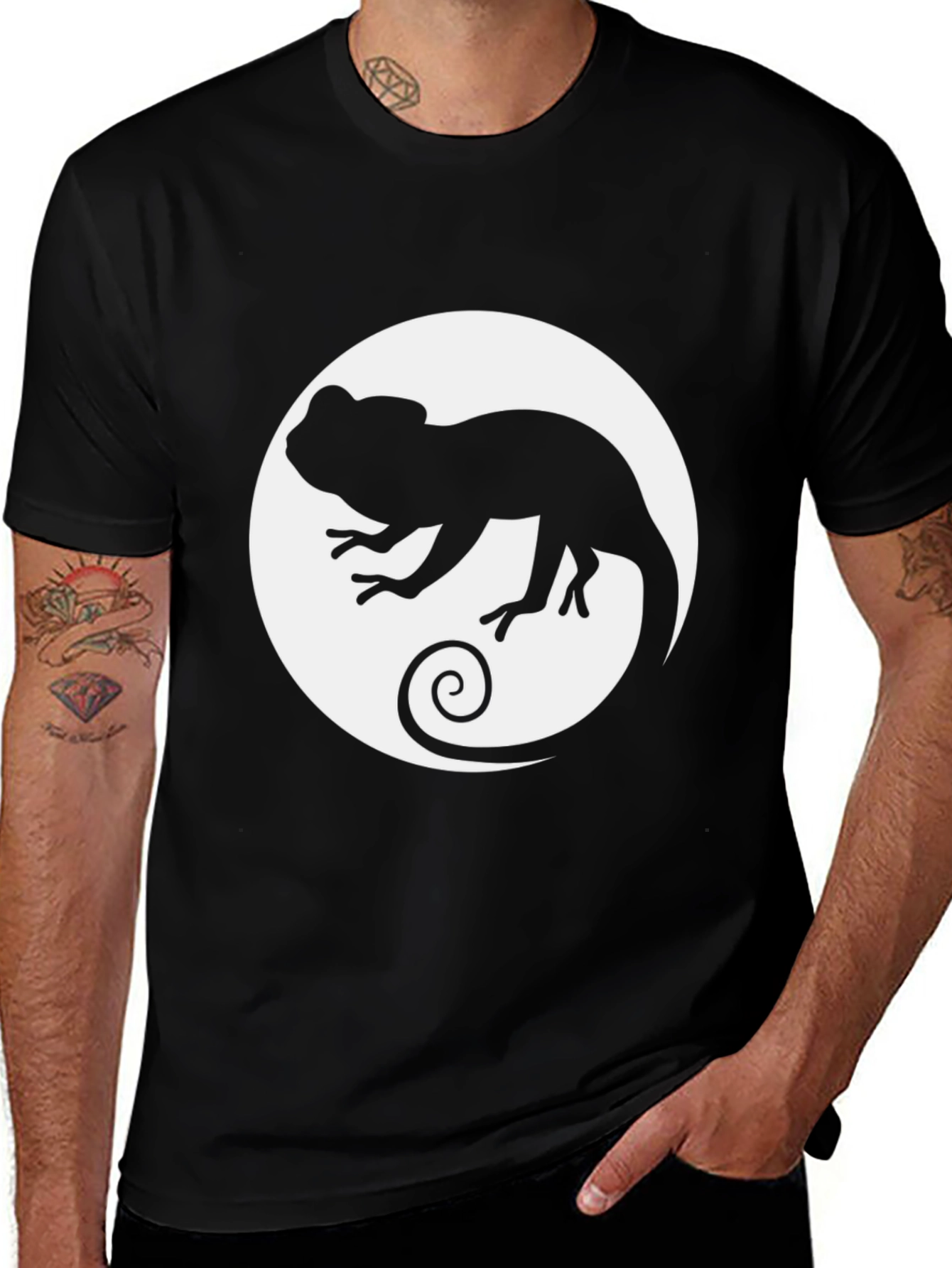 Chameleon Graphic Print Tee