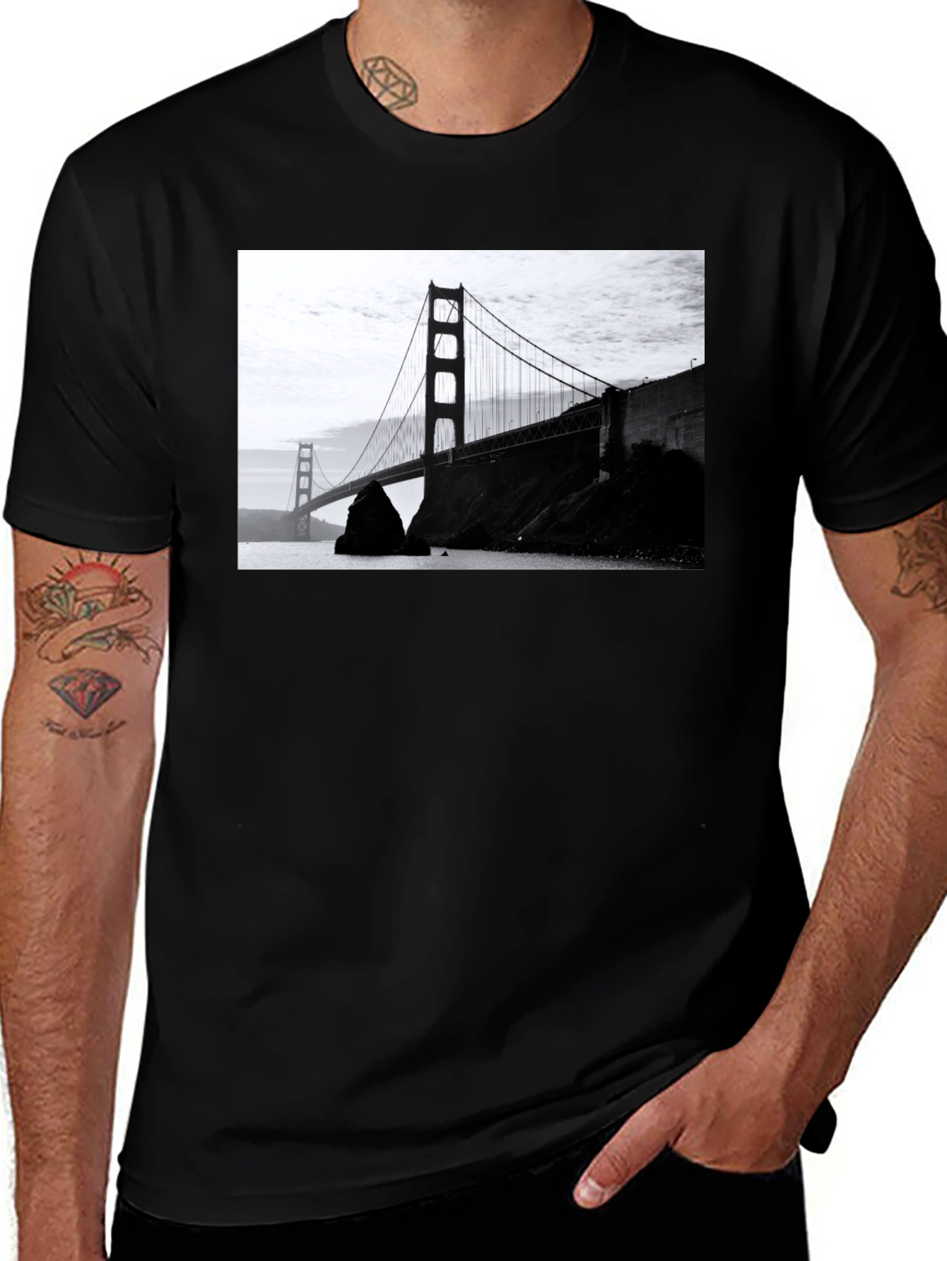 Variant 17 of Golden Gate Bridge Graphic Tee