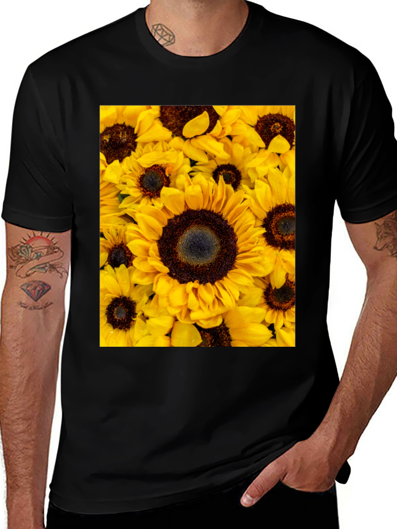 Variant 8 of Sunflower Print Black T-Shirt