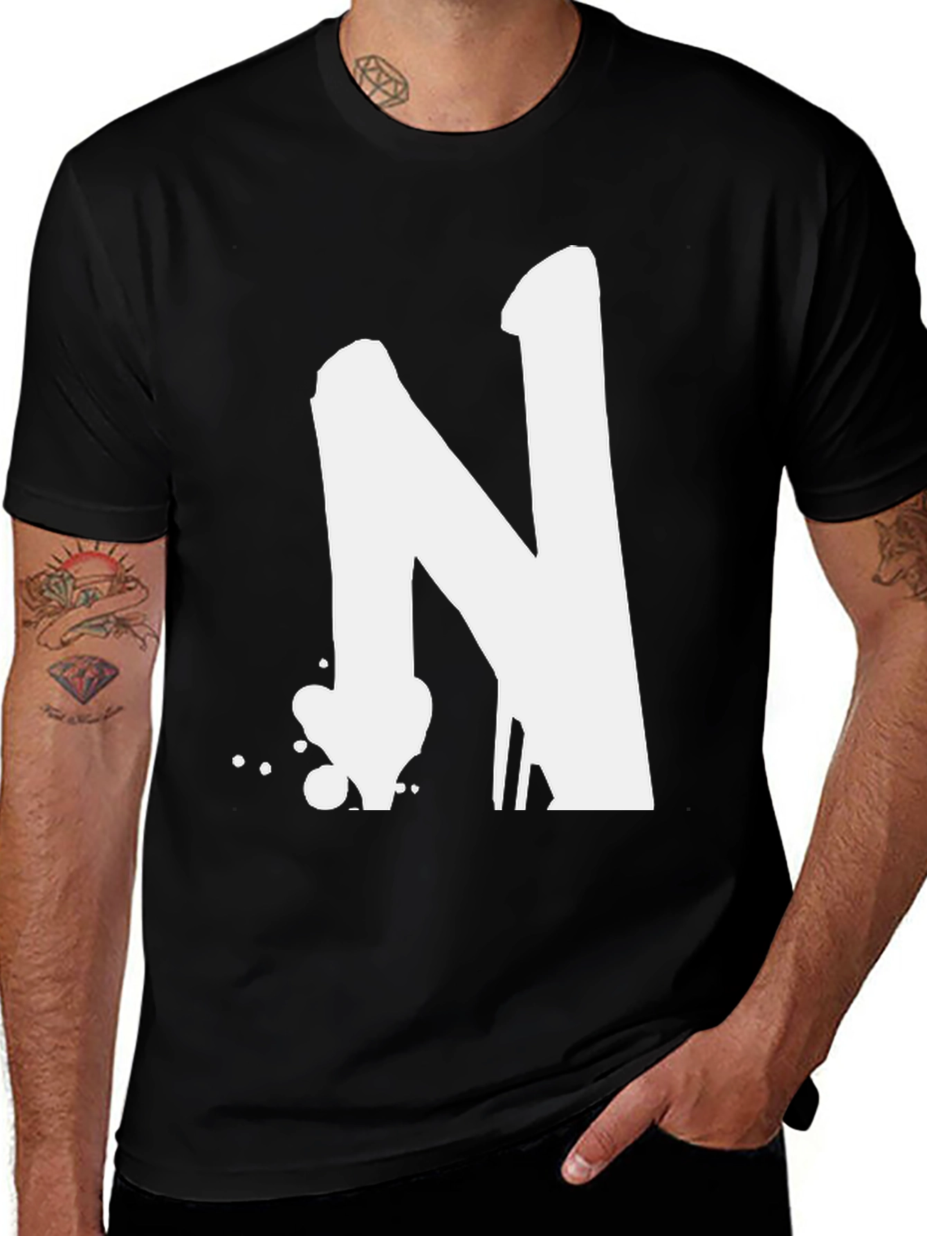 Bold Letter 'N' Graphic T-Shirt - Casual Style